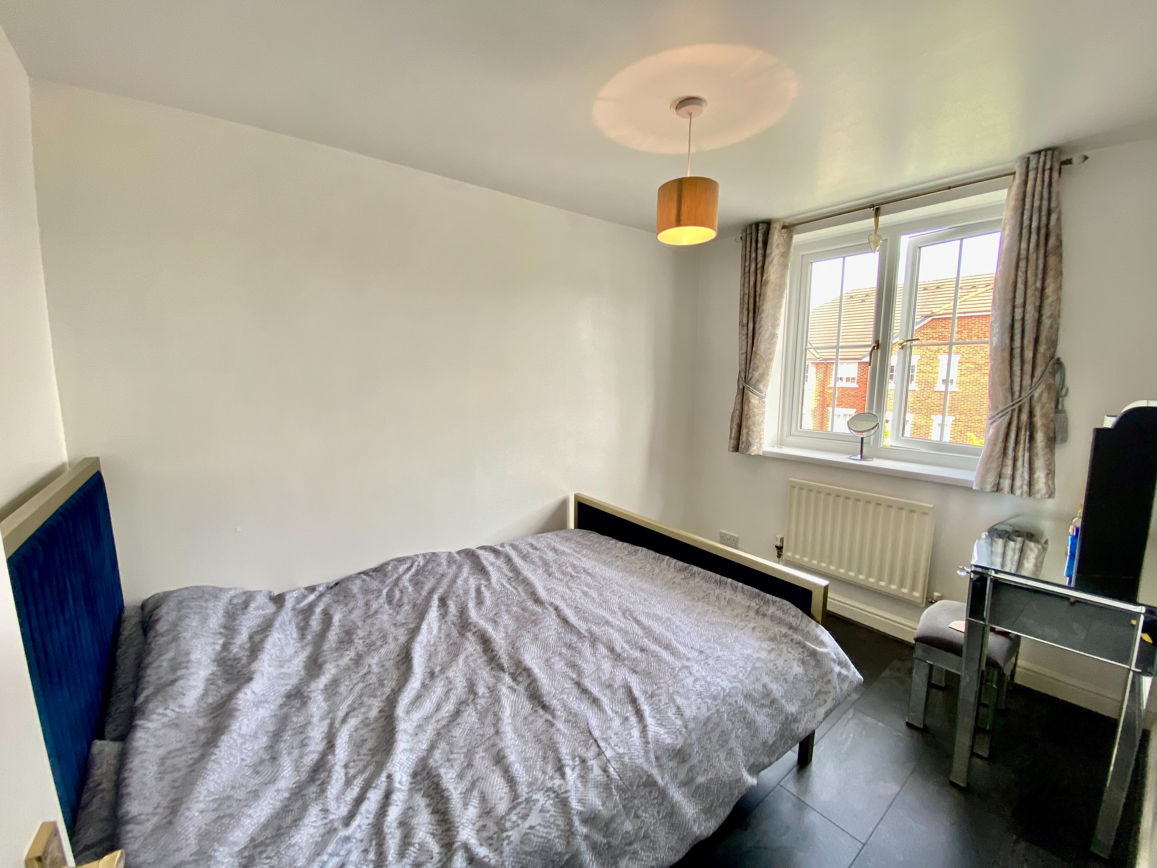 propertyP28423413