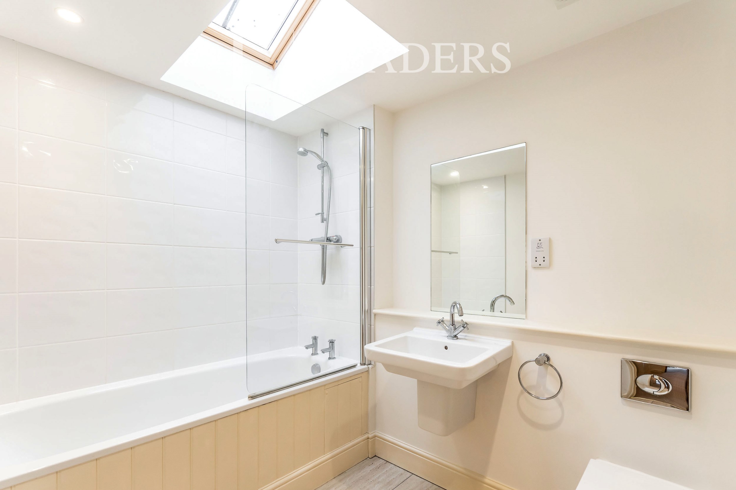 propertyP1679763