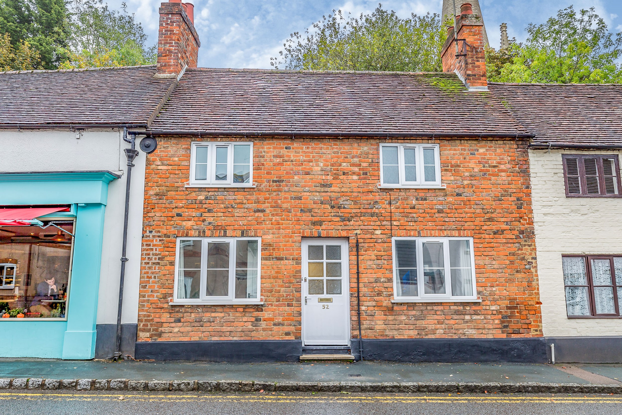 Nelson Street, Buckingham, MK18 Leaders