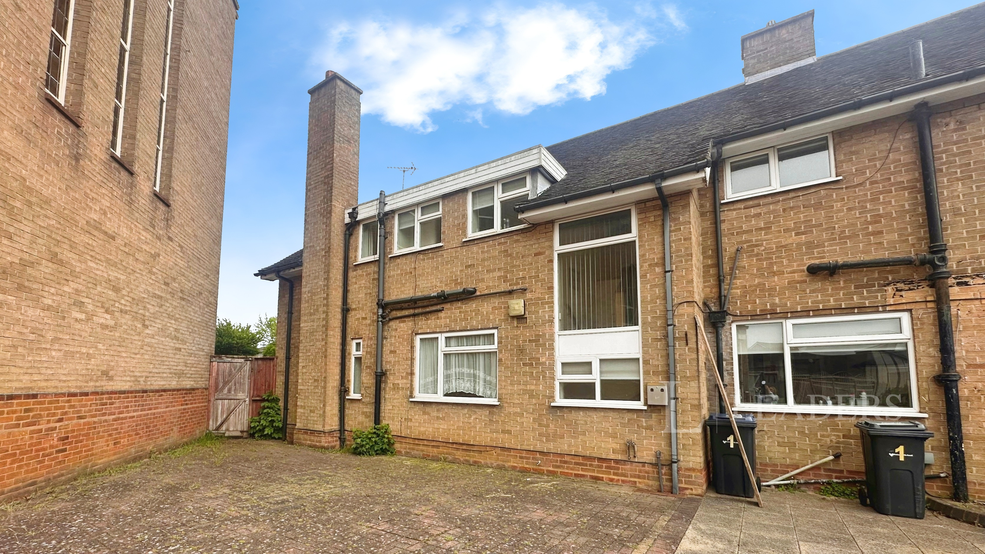 propertyP42971412