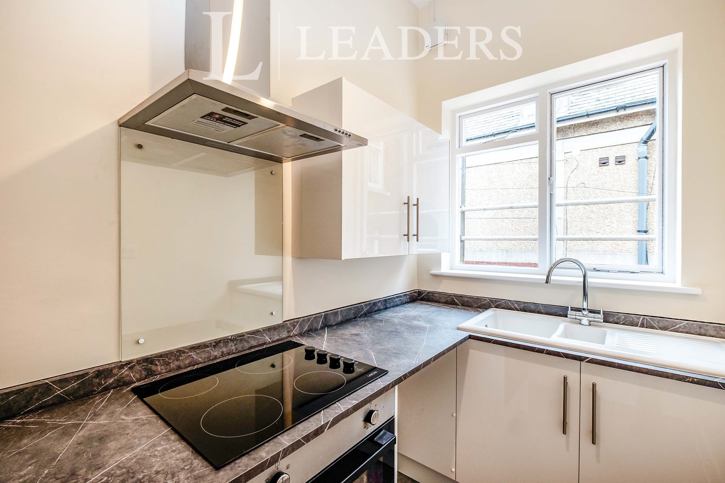 propertyP1282389