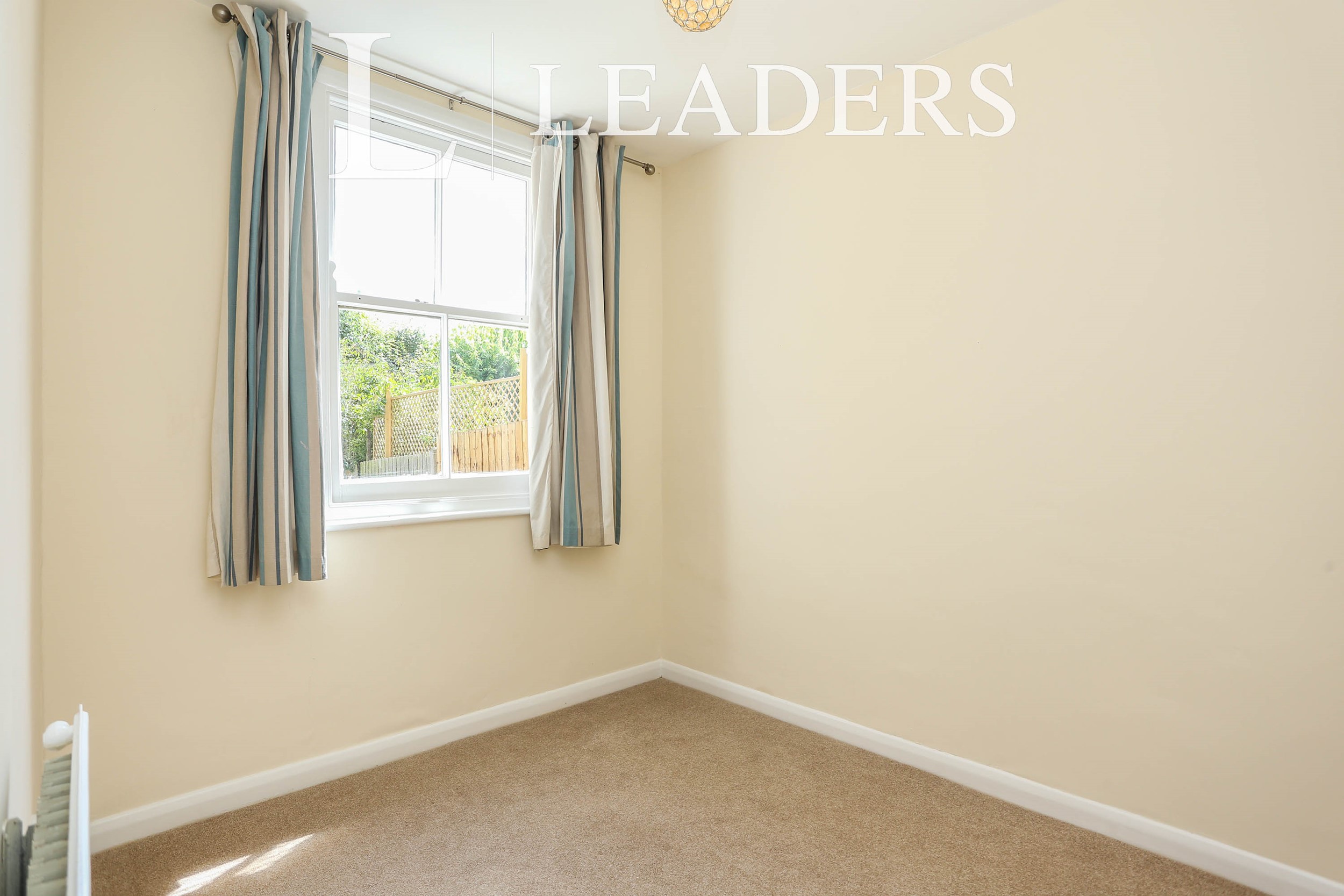 propertyP34733210