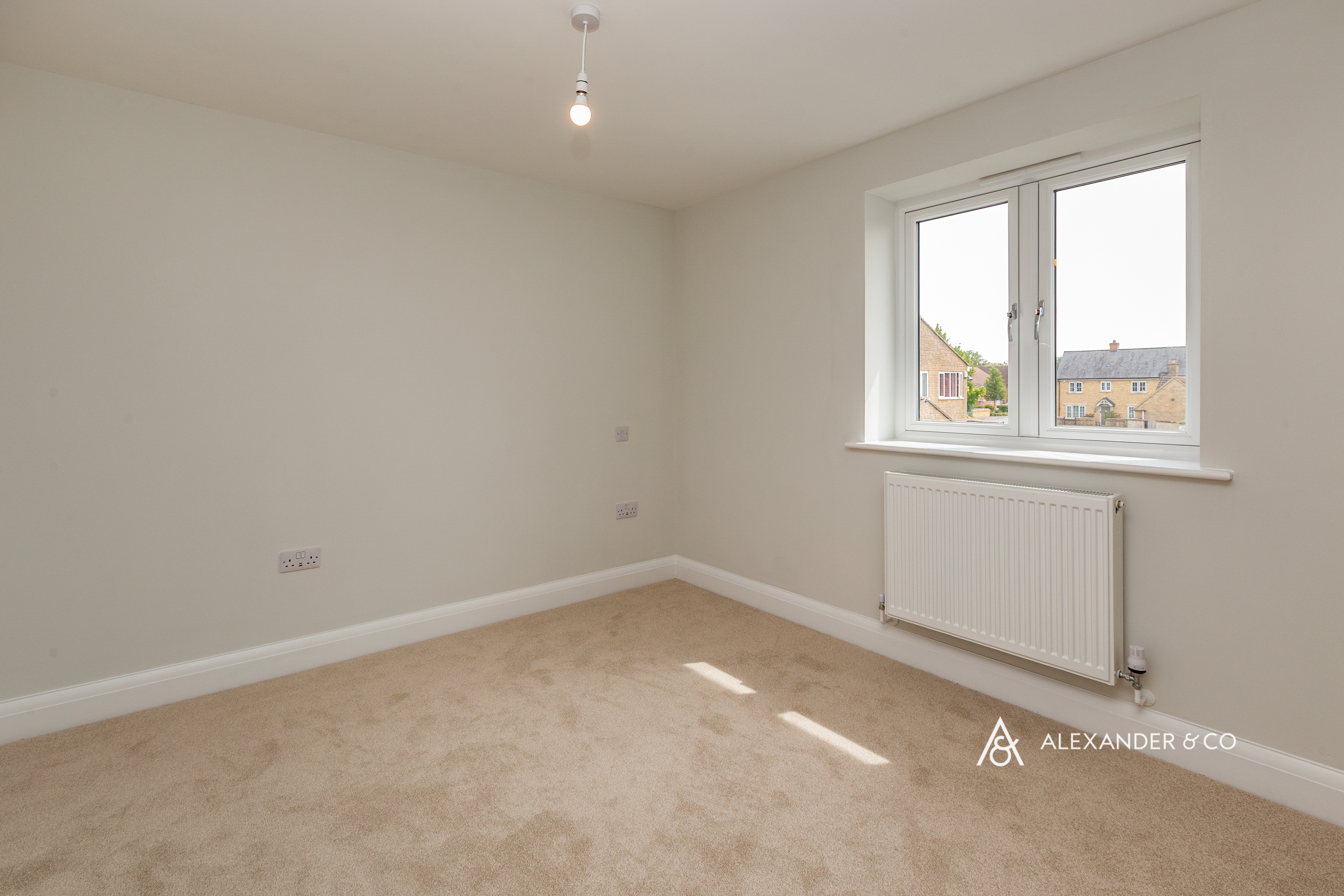 propertyP44510710