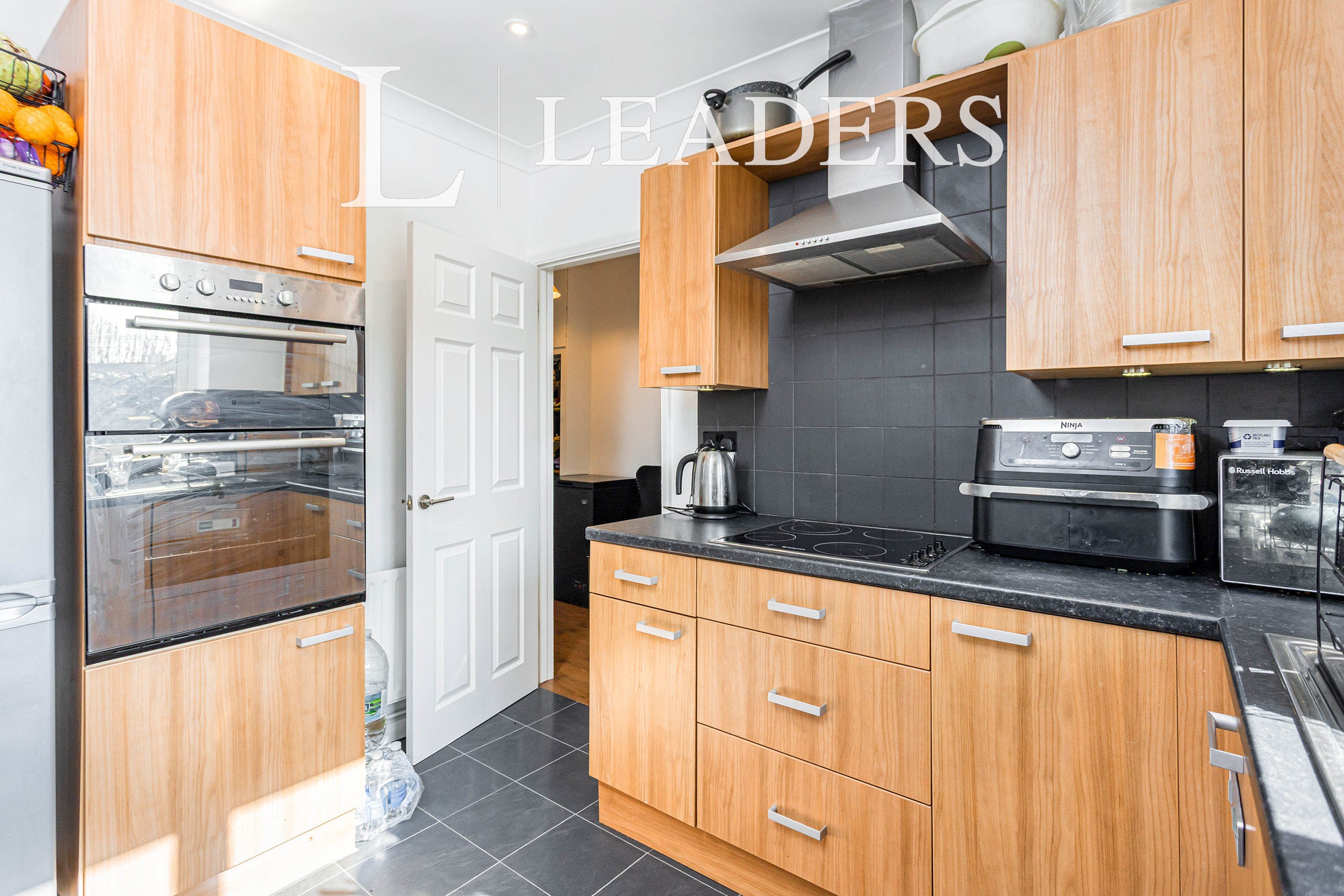 propertyP40322115