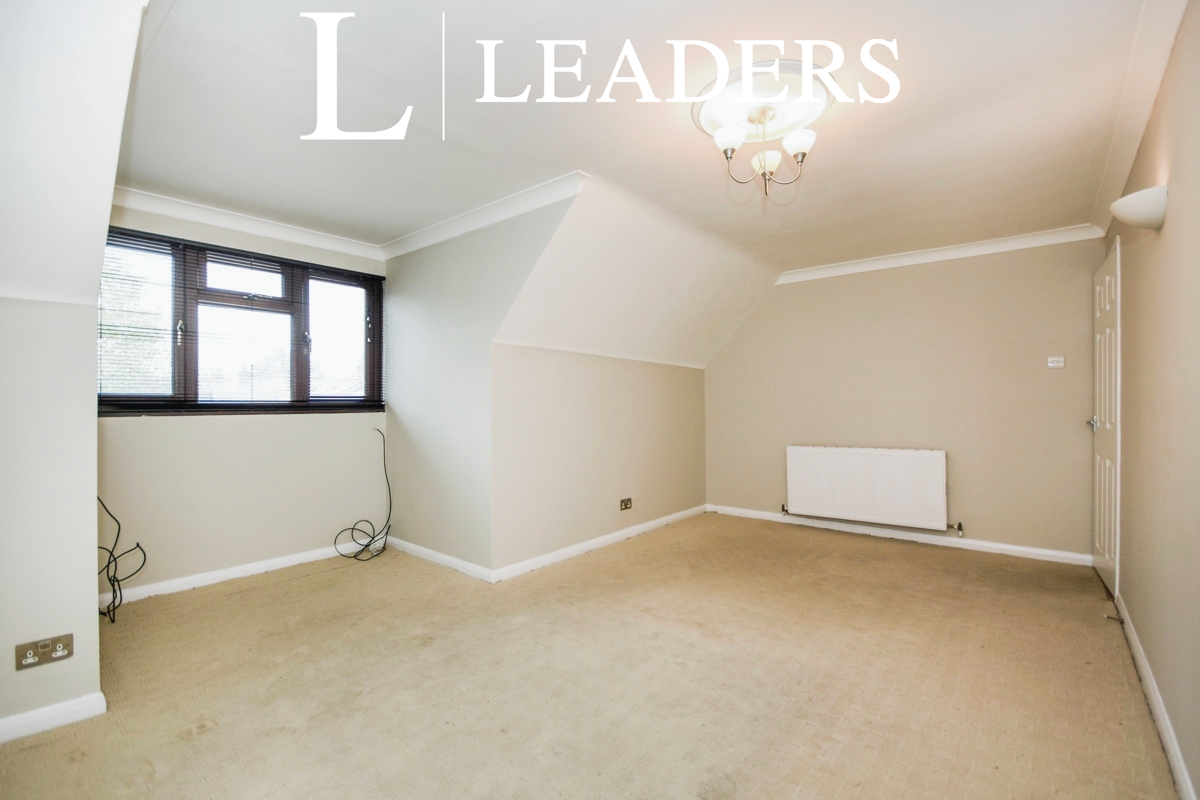 propertyP2037922