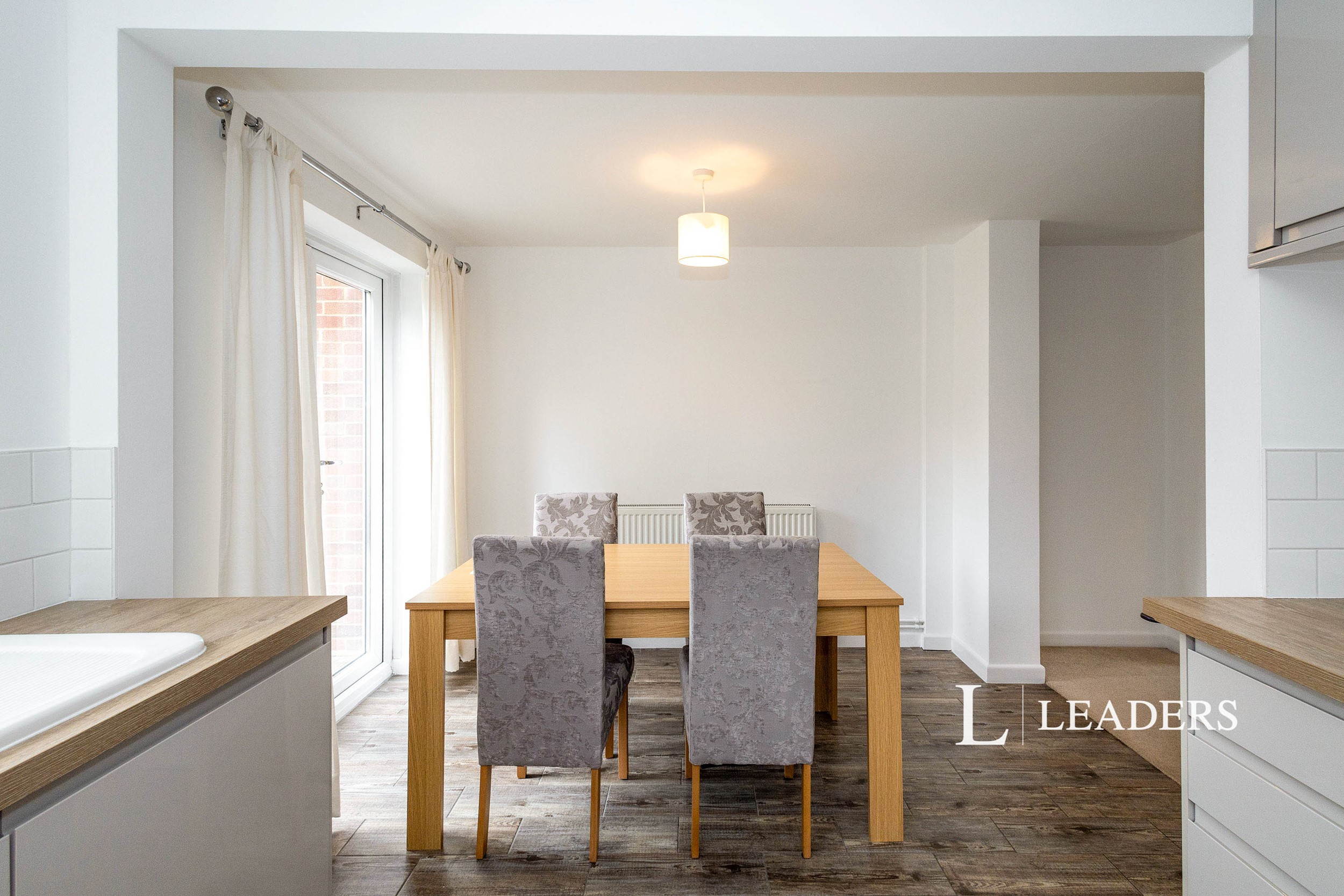 propertyP37152216