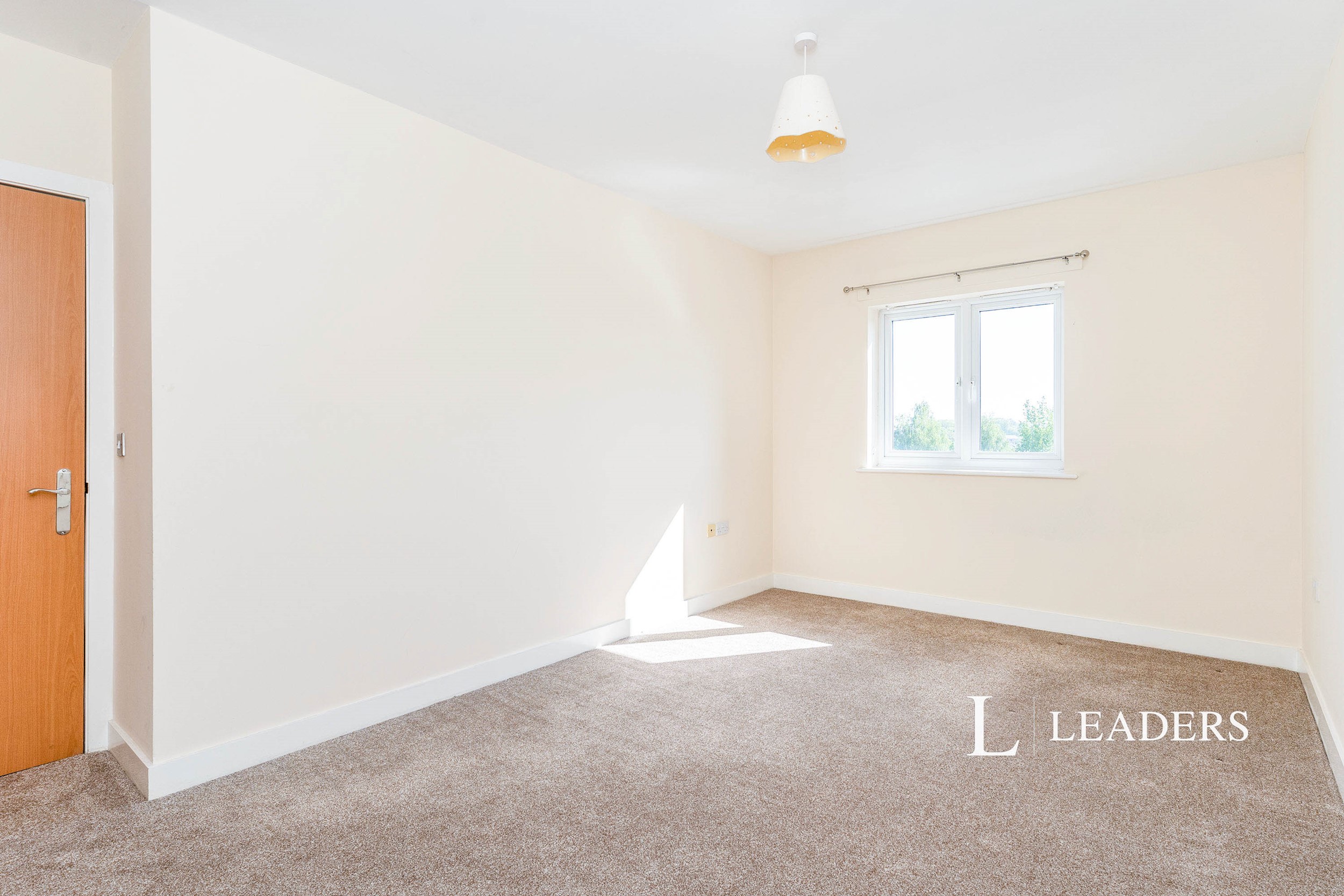 propertyP1348115