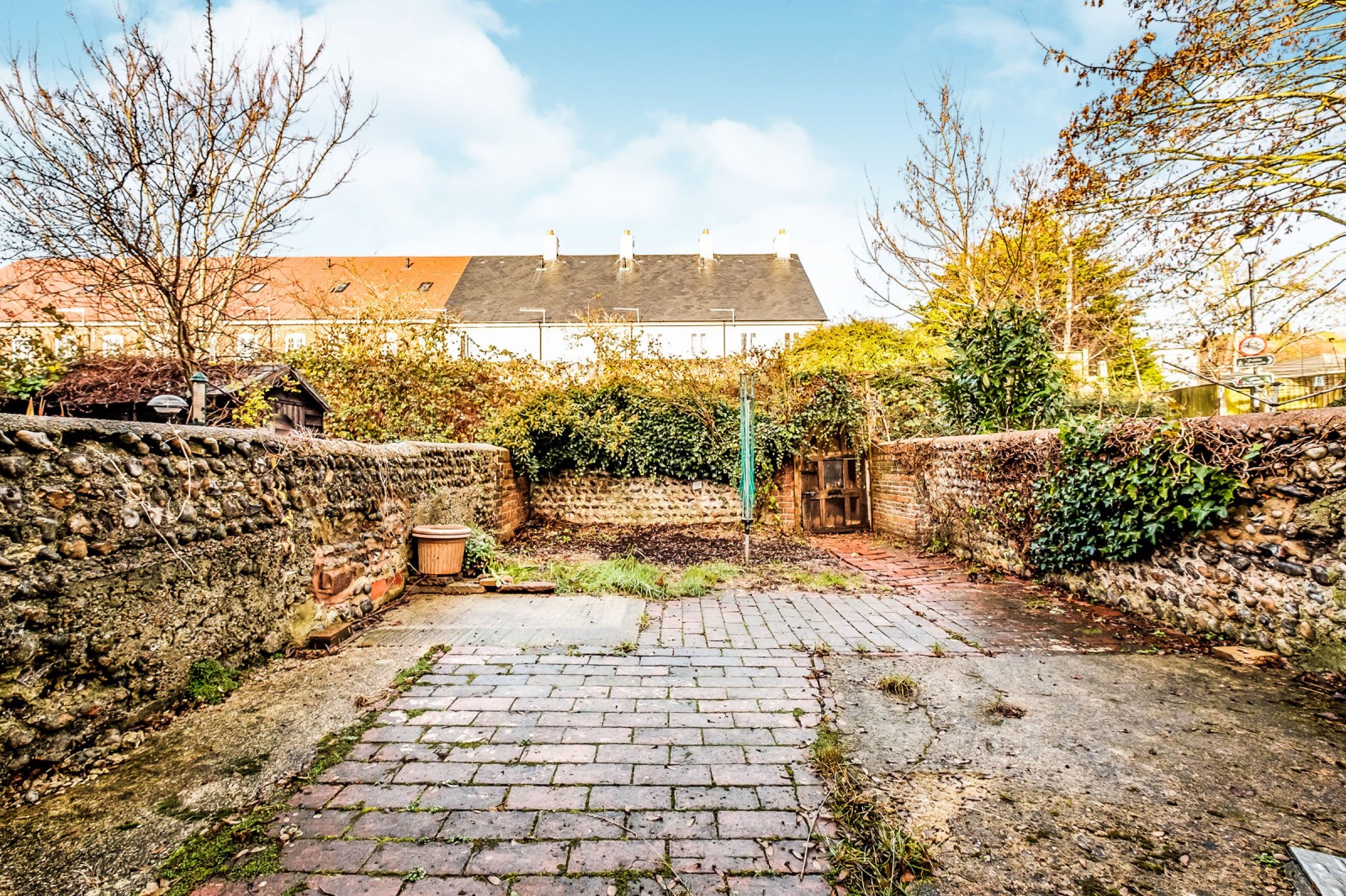 propertyP1275145