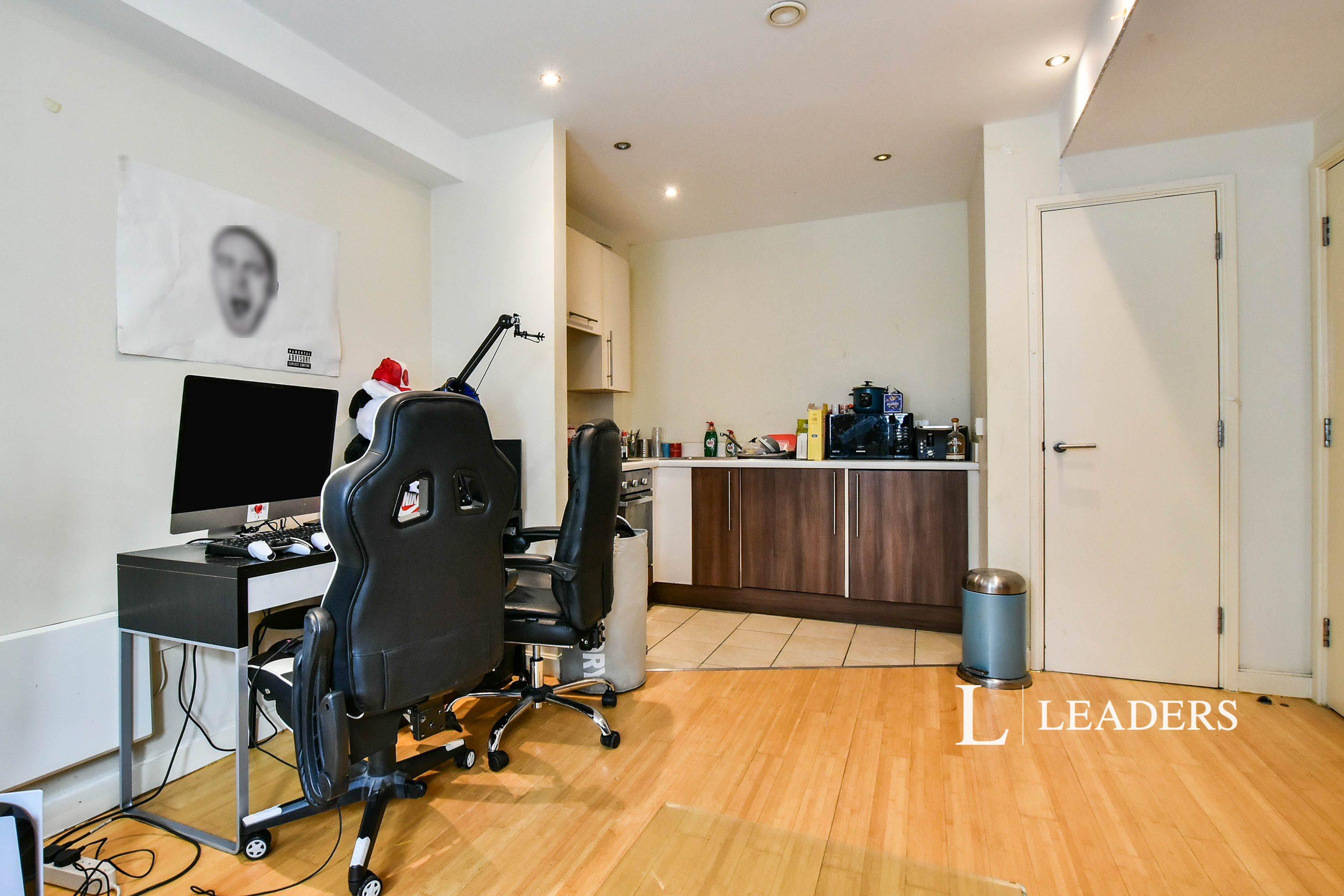propertyP1352854