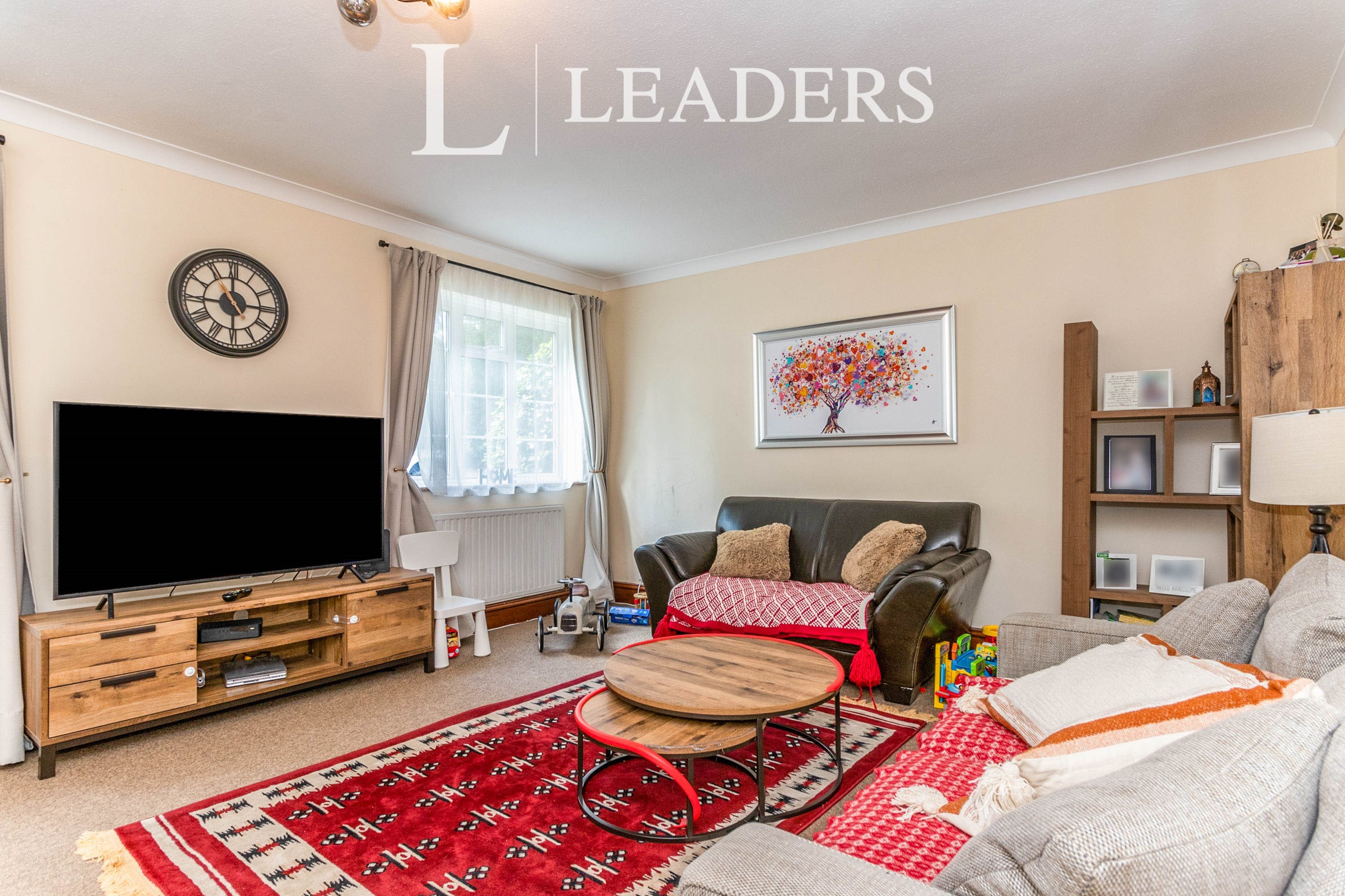 propertyP1049813
