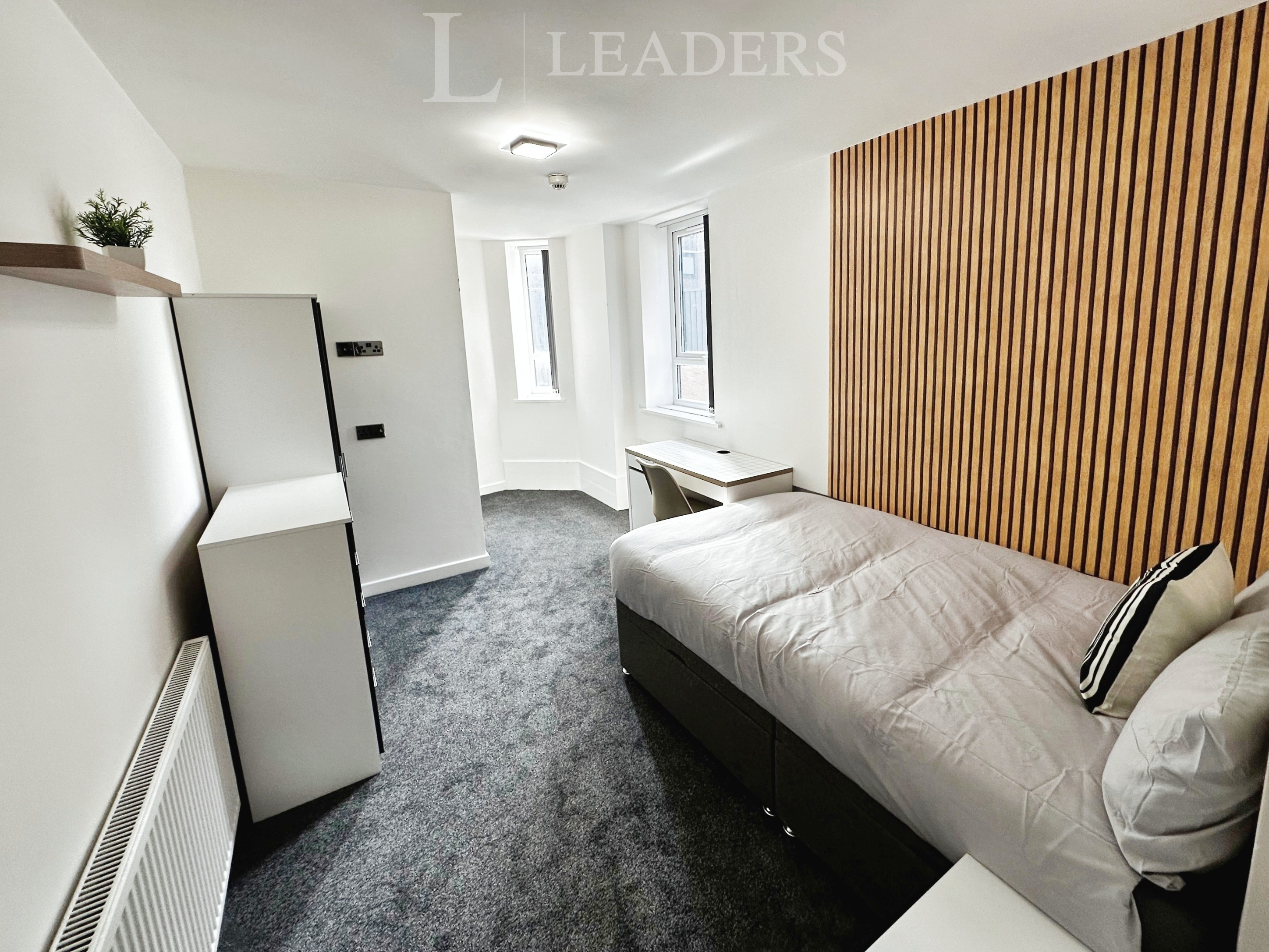 propertyP4639876
