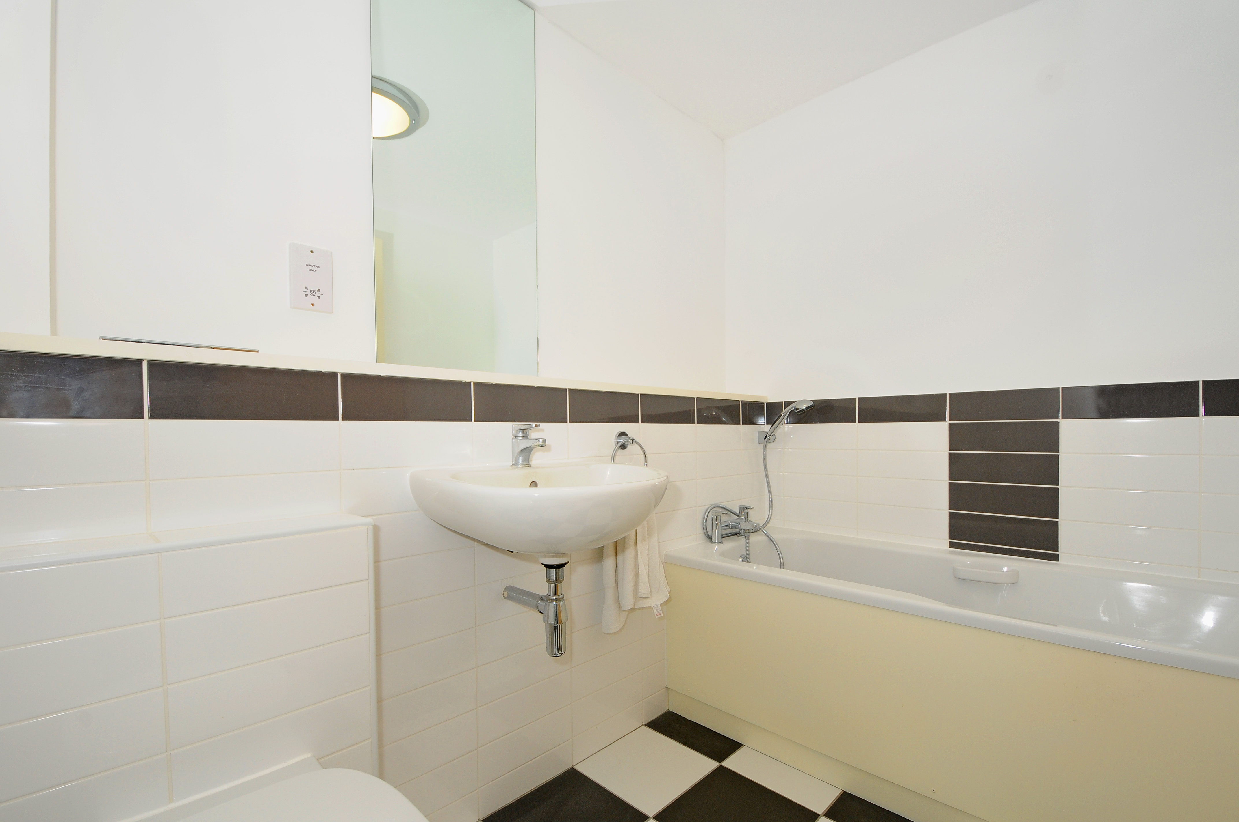 propertyP2061633