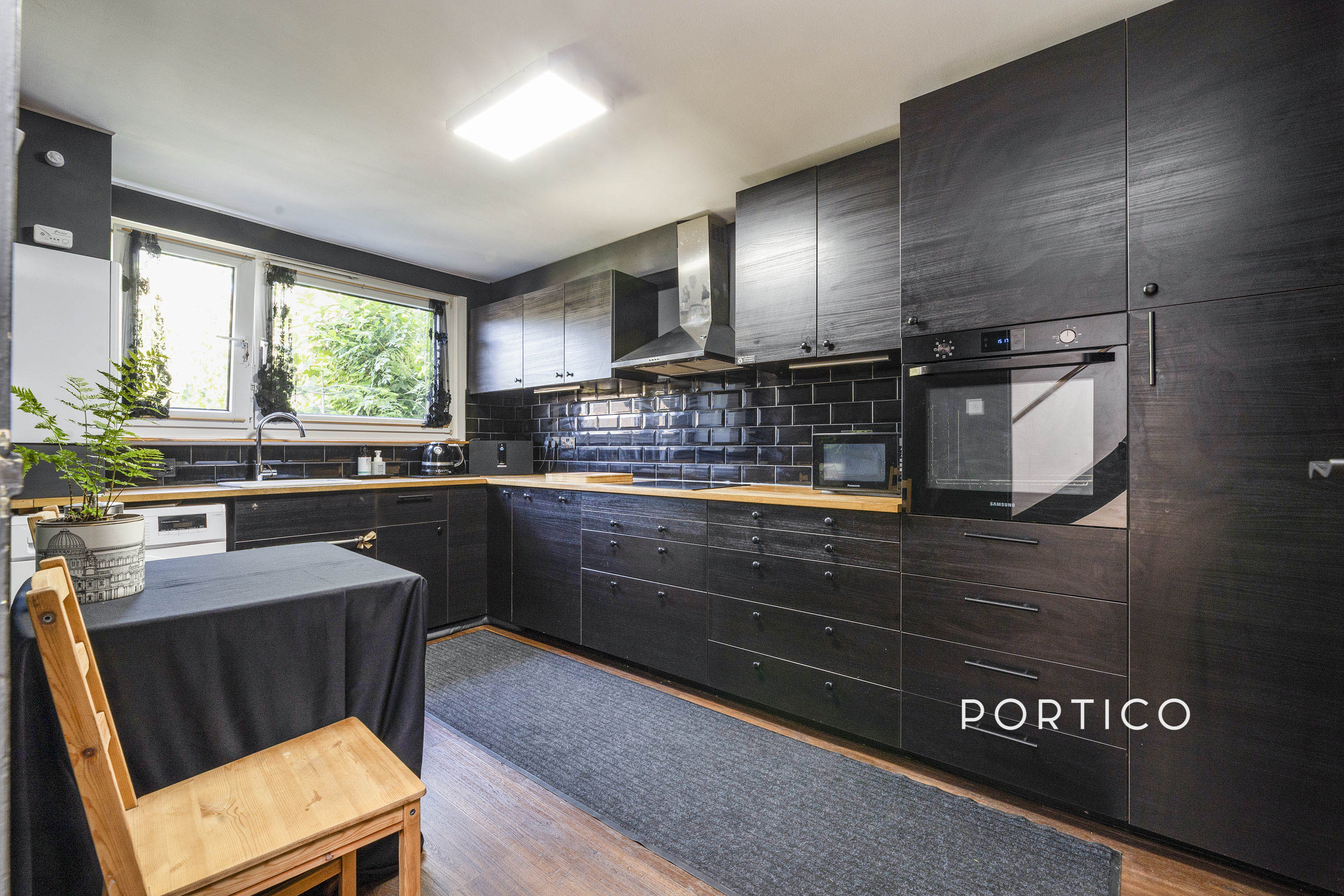 propertyP4687812