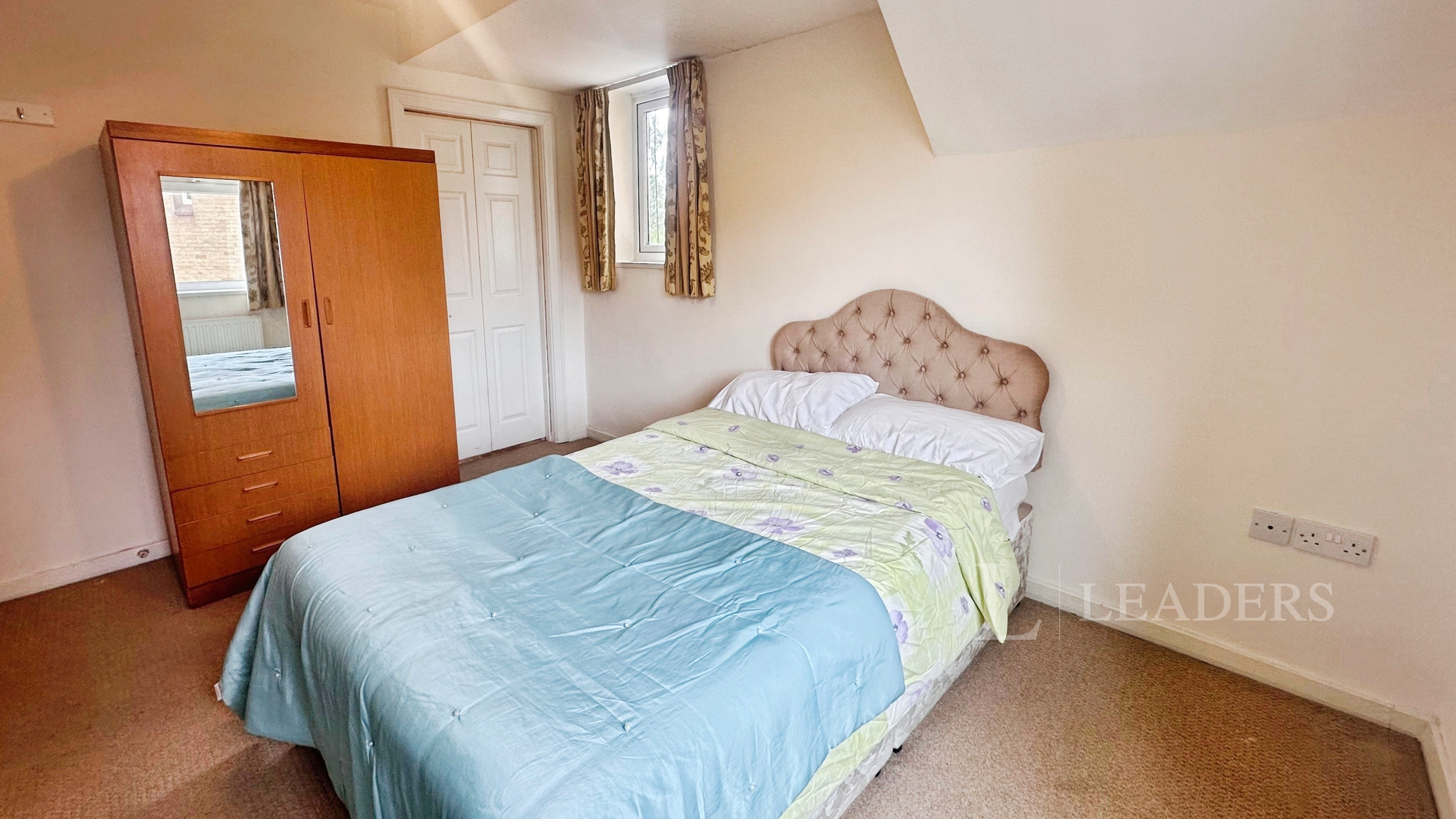 propertyP42971410