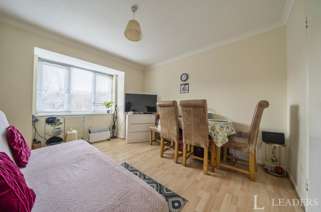 propertyP1094452