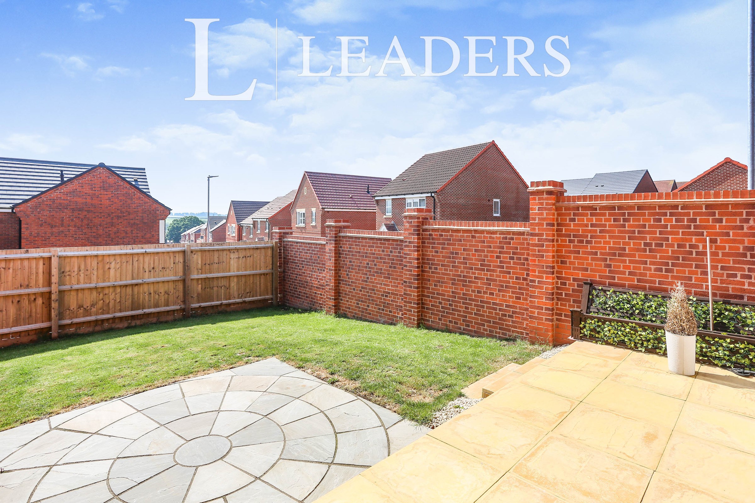 propertyP33933210