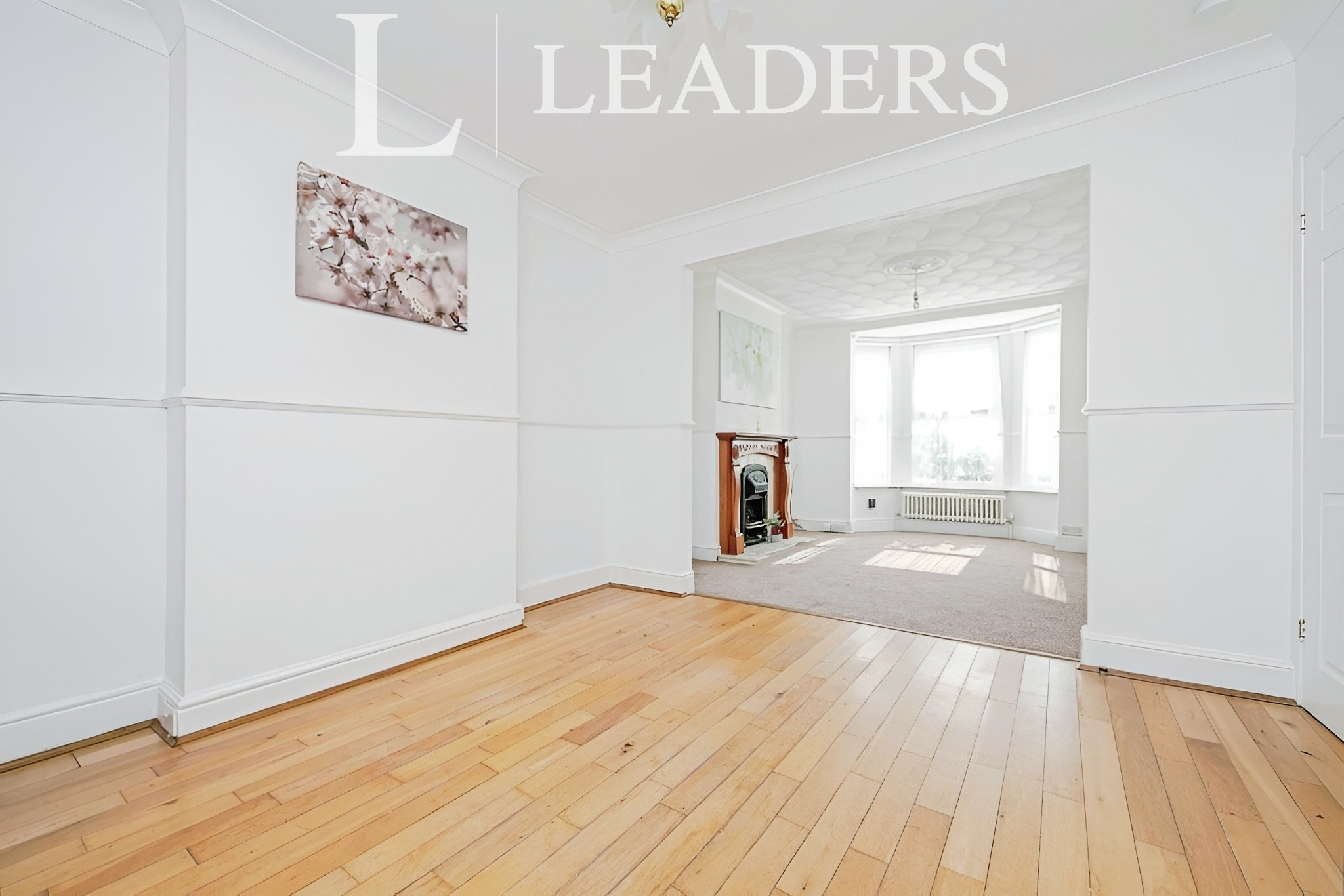 propertyP1578104