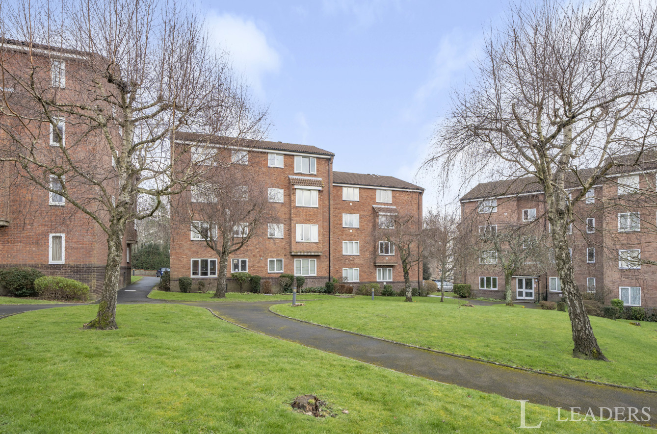 propertyP10944512