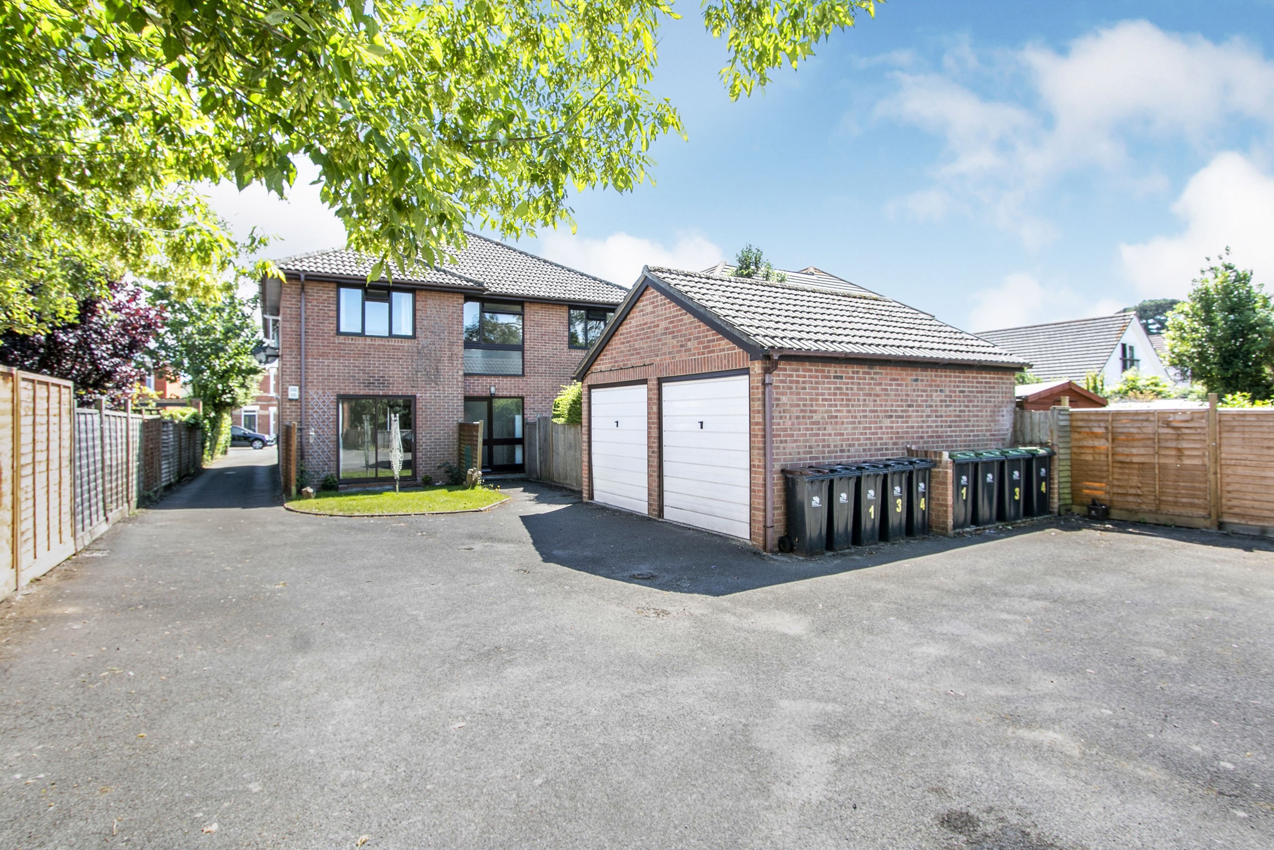 property-P88382-3