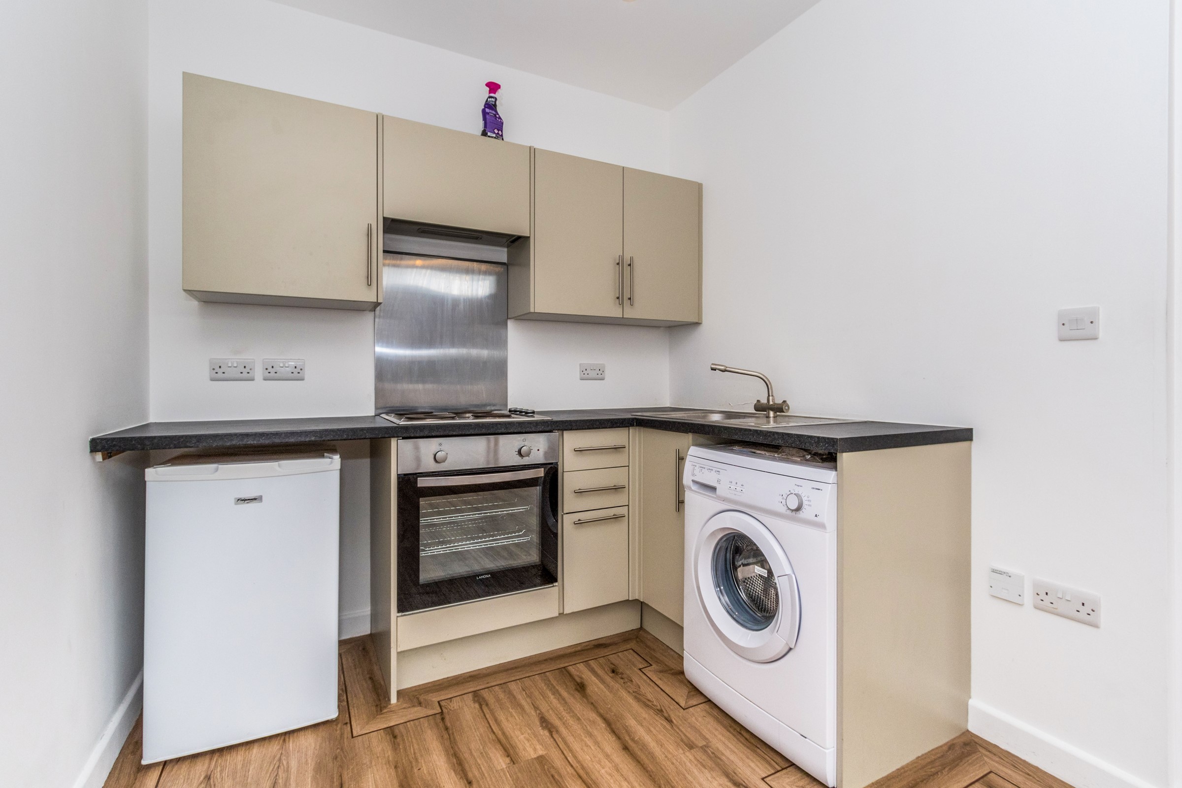 property-P85249-1