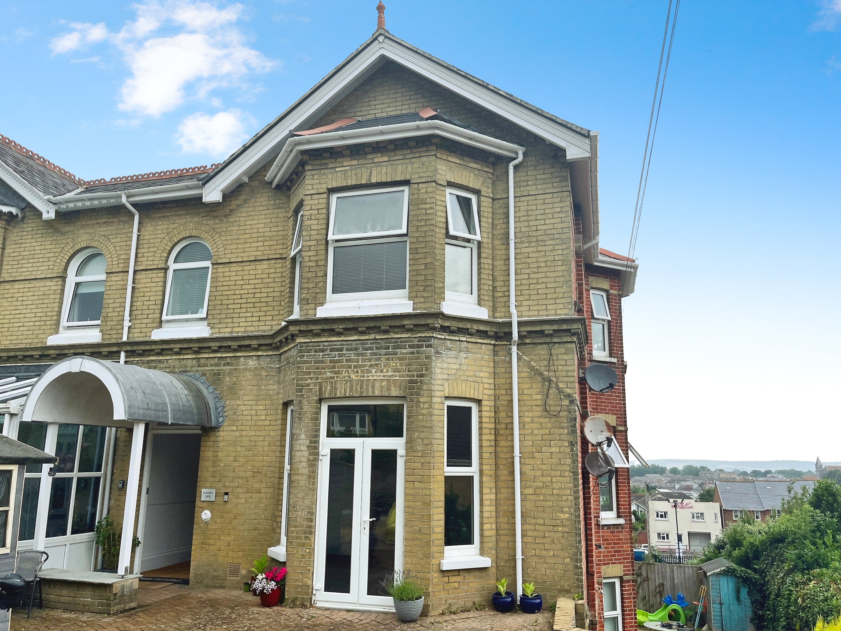 propertyP47011912