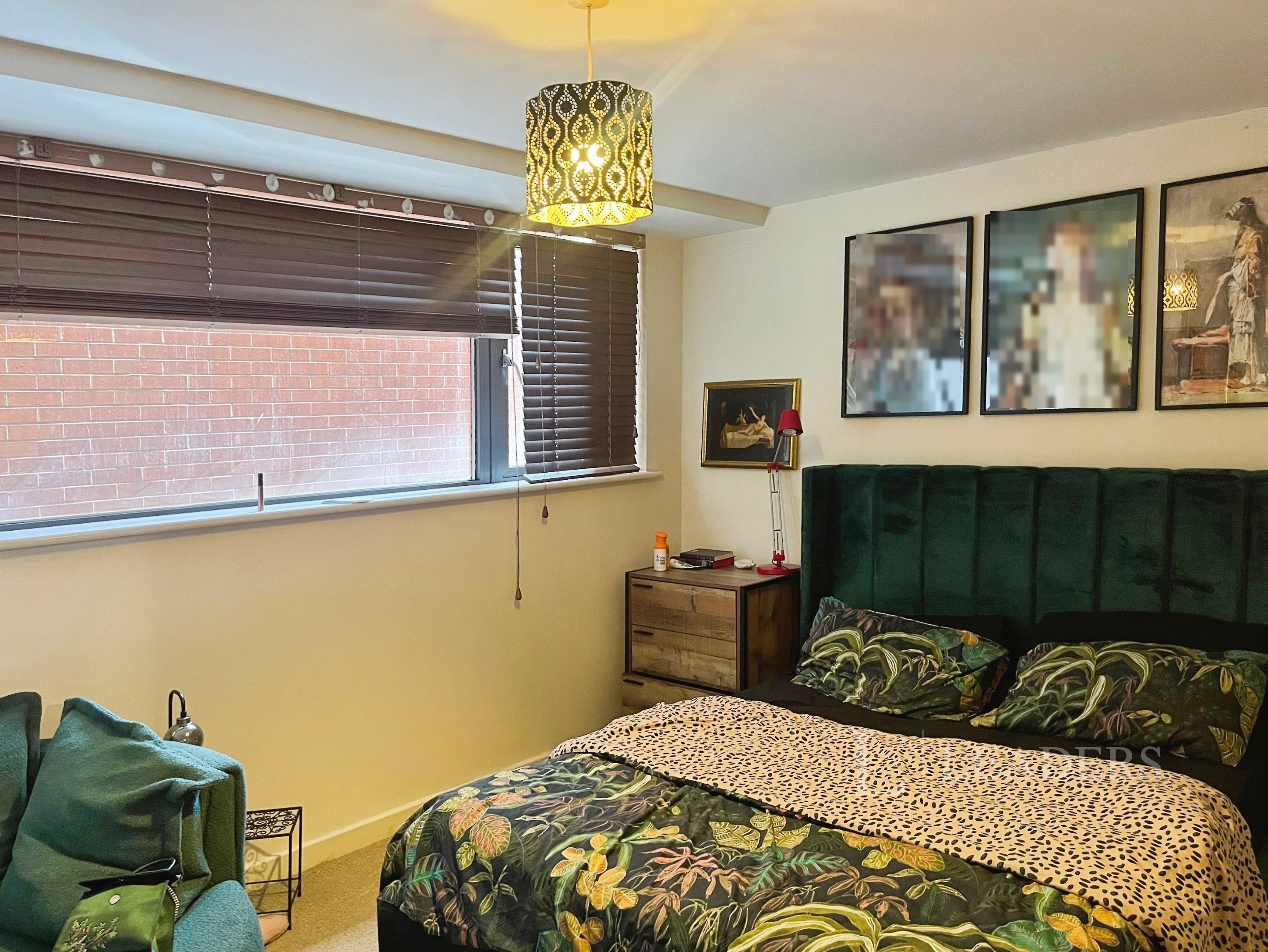 propertyP2368635