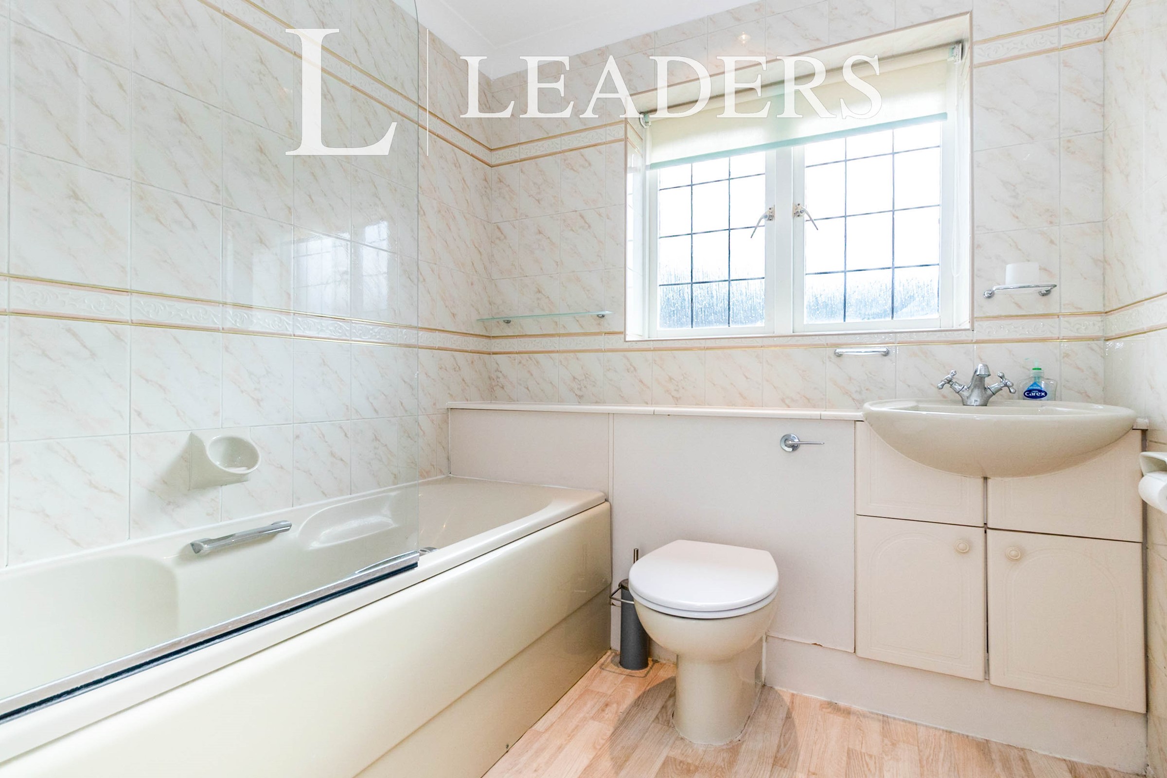 propertyP1073837