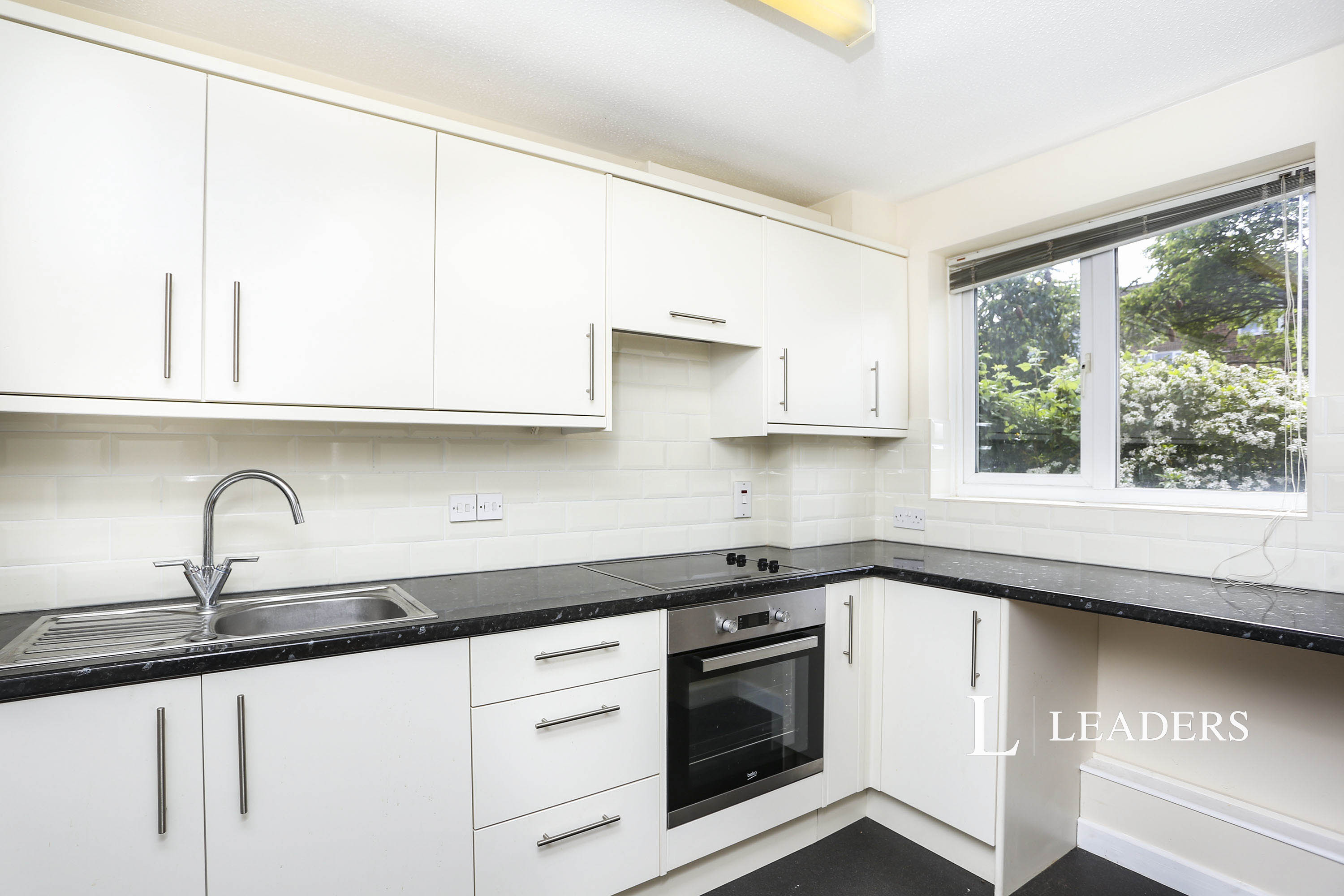propertyP4683175