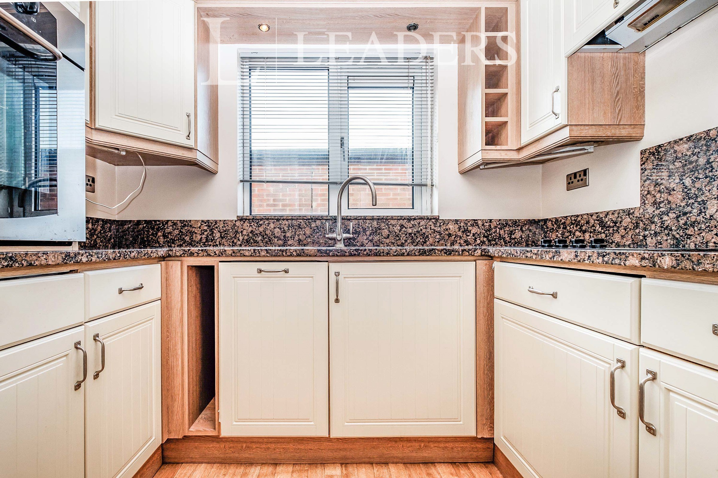 propertyP1271807