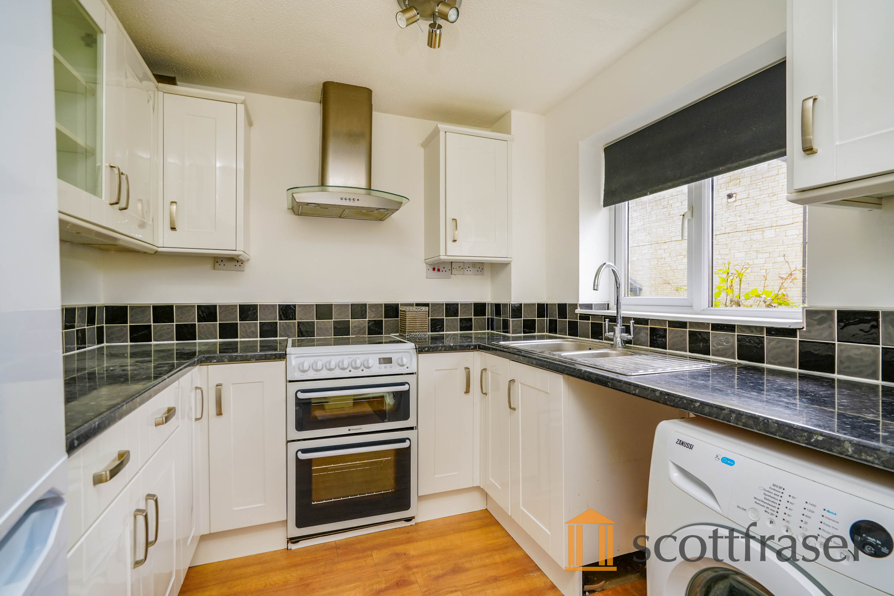 propertyP2072343