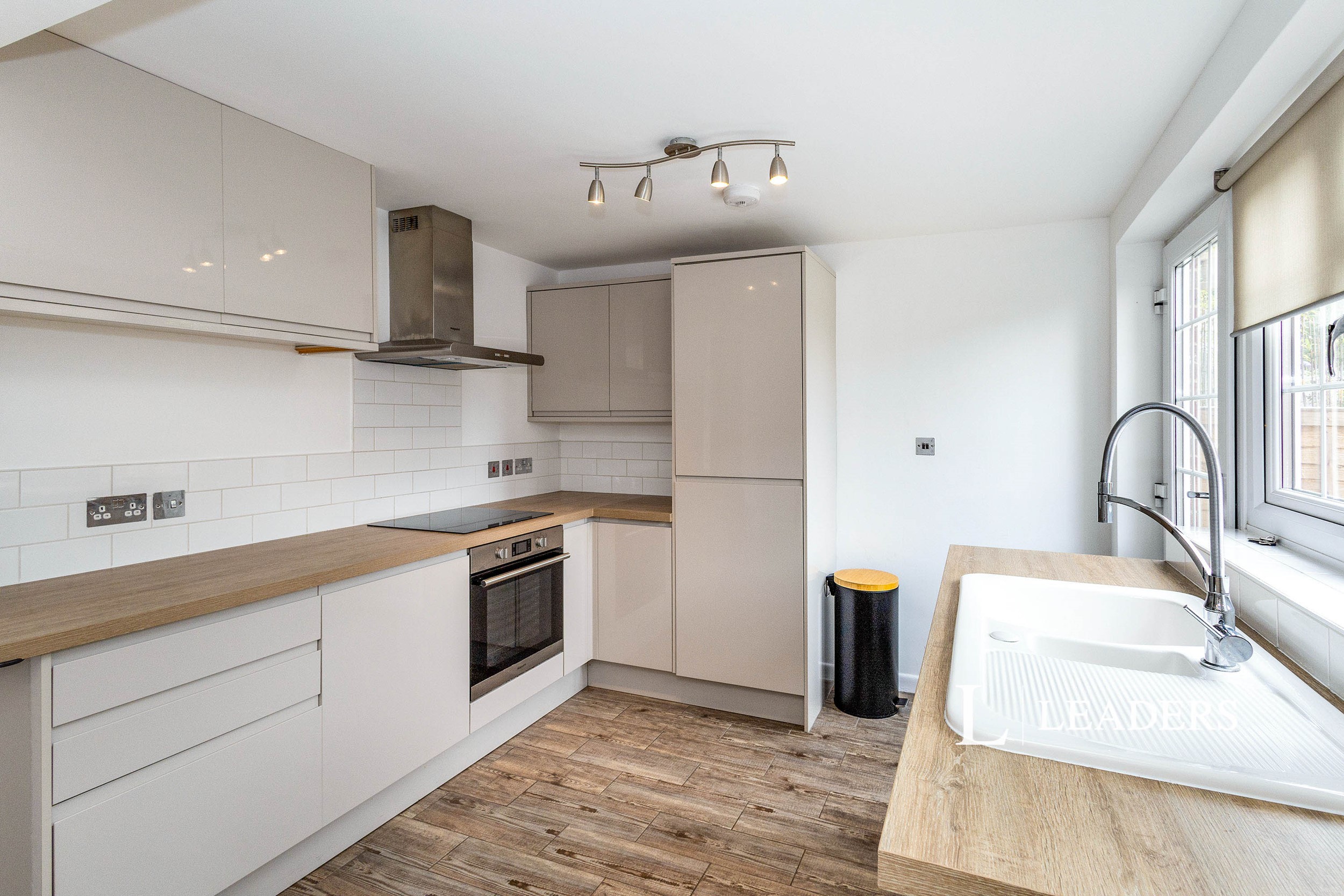 propertyP37152213