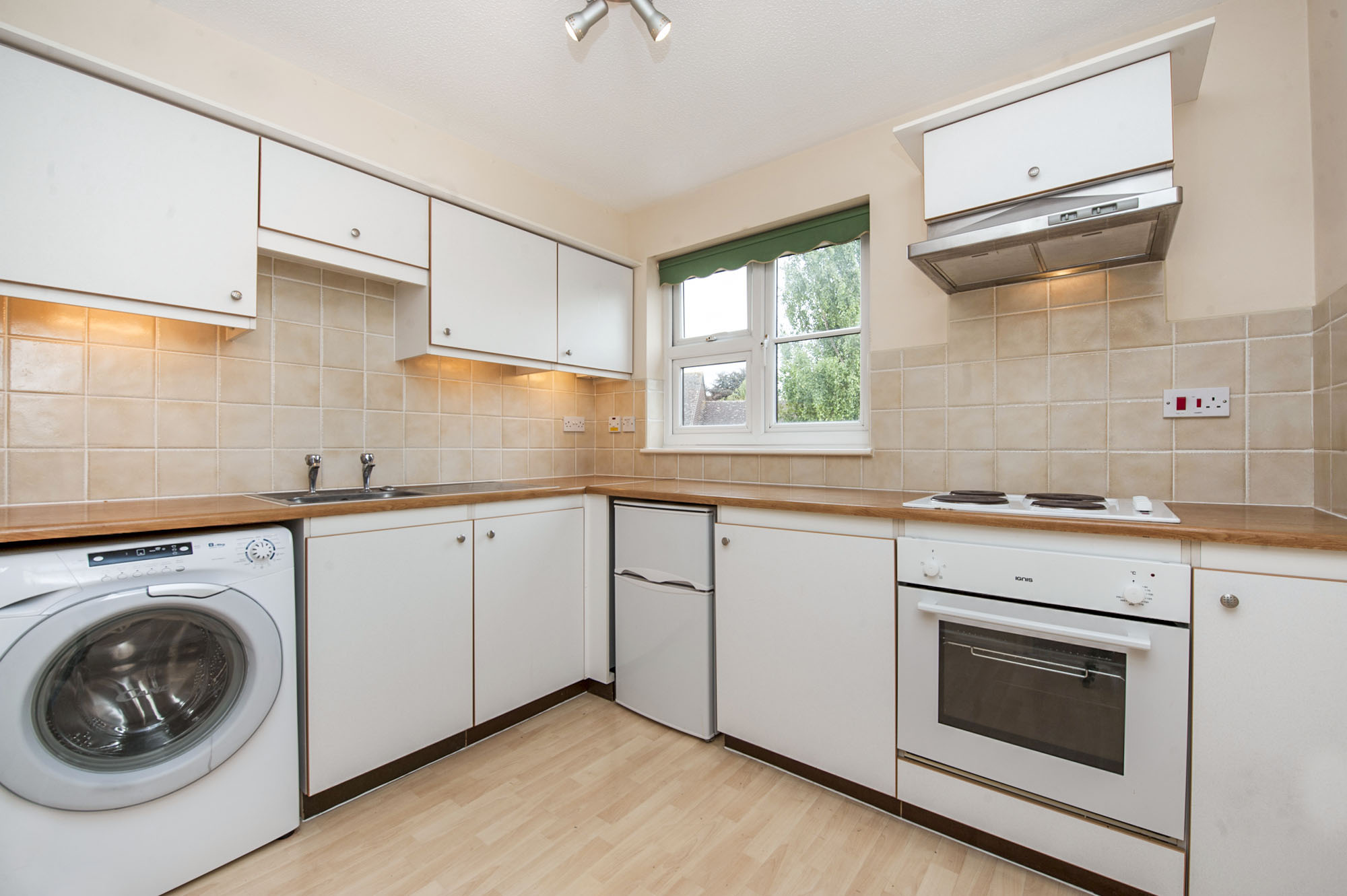 propertyP1471013
