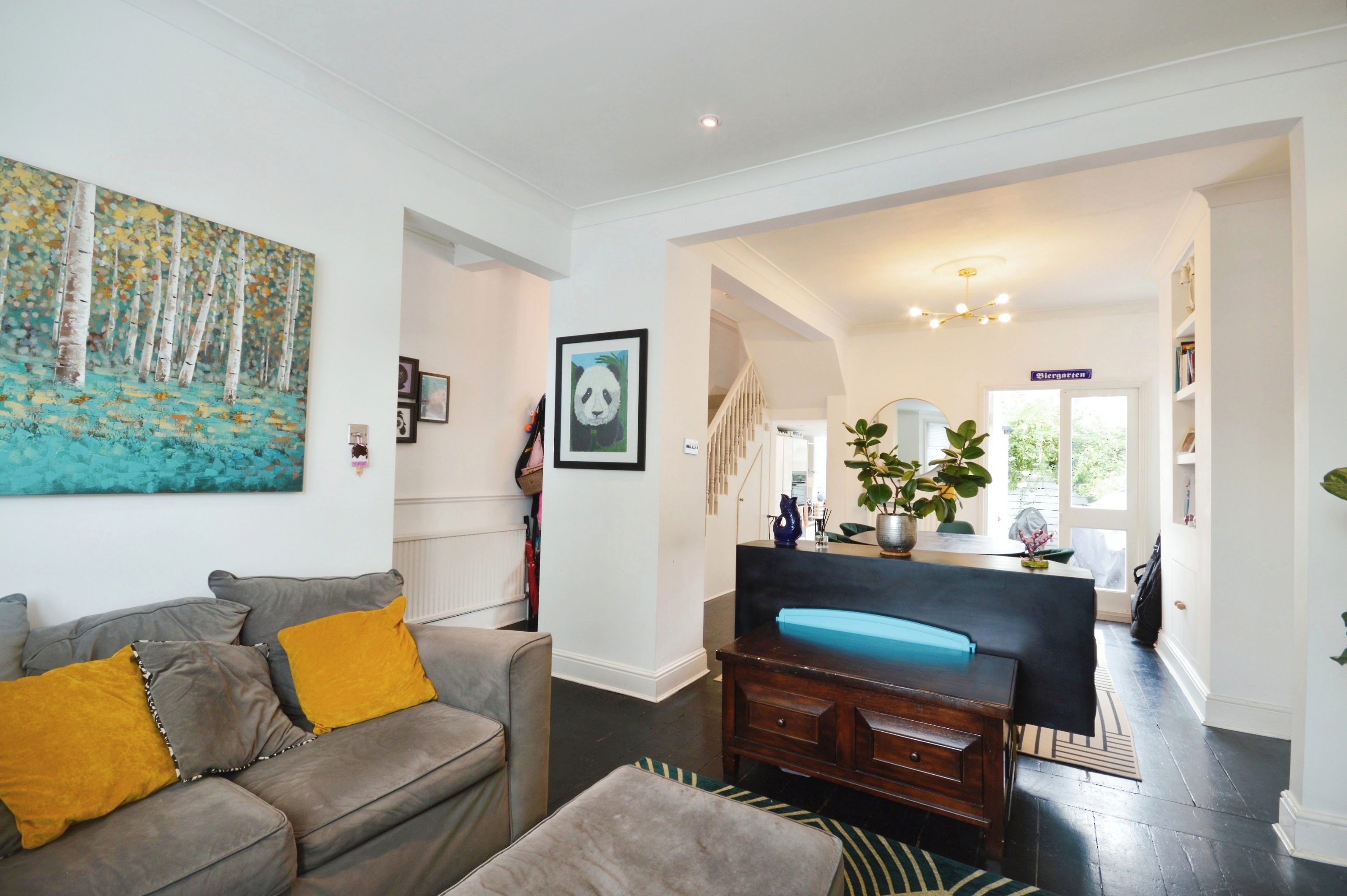 propertyP28606311