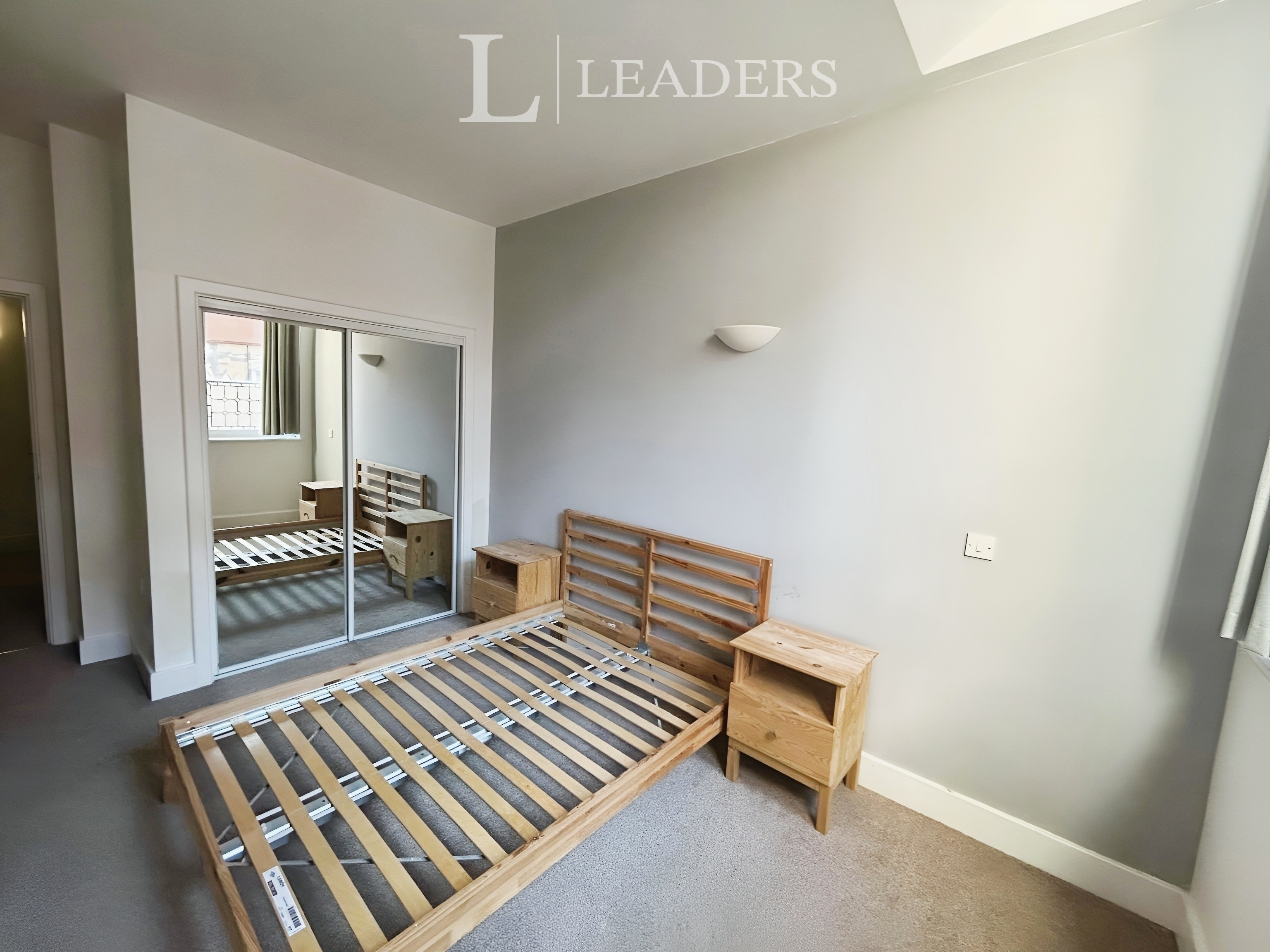 propertyP2351526
