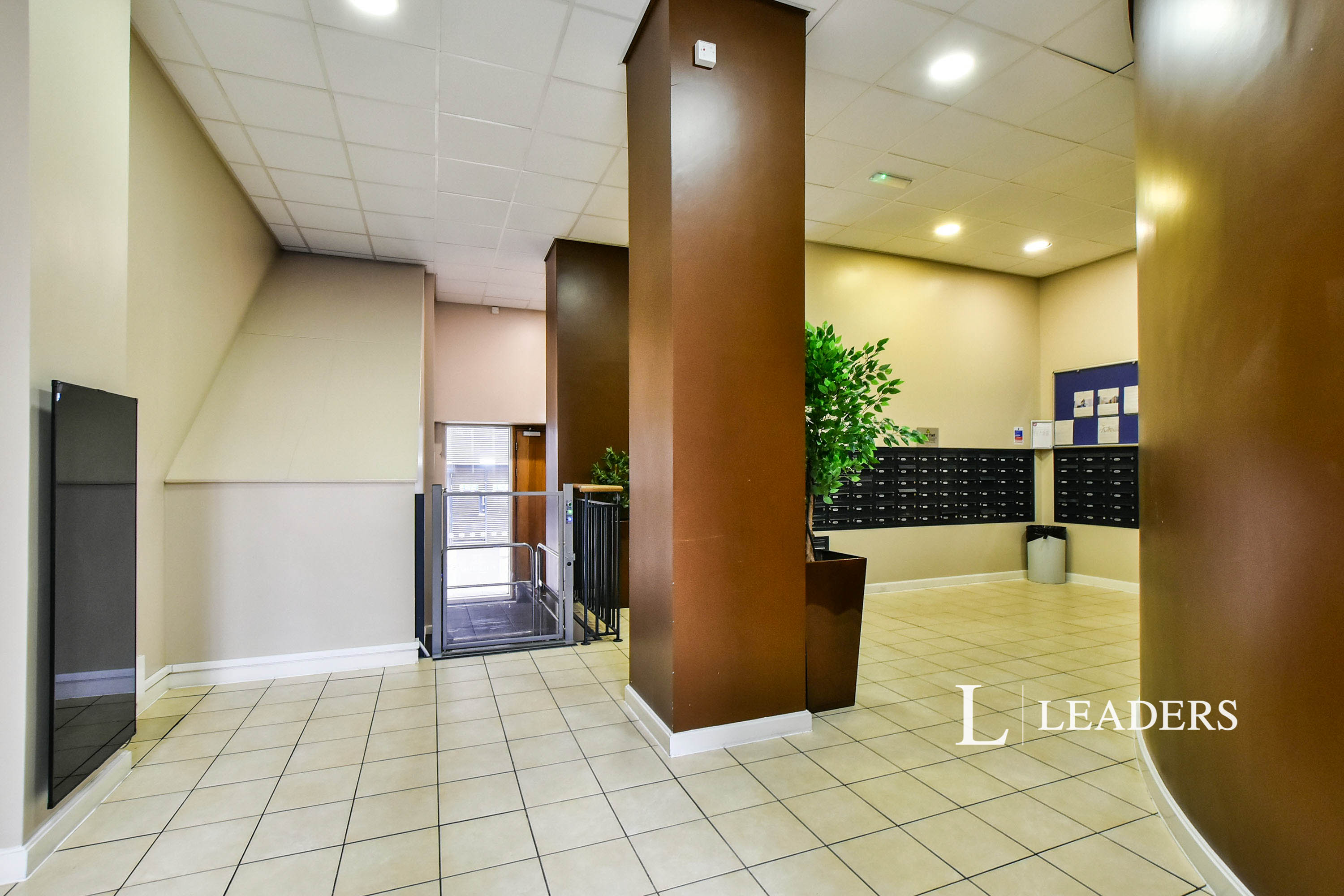 propertyP1352858
