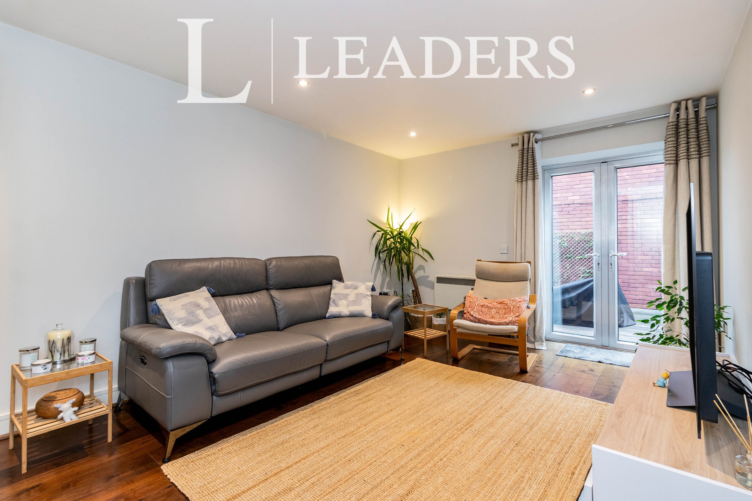 propertyP1055004
