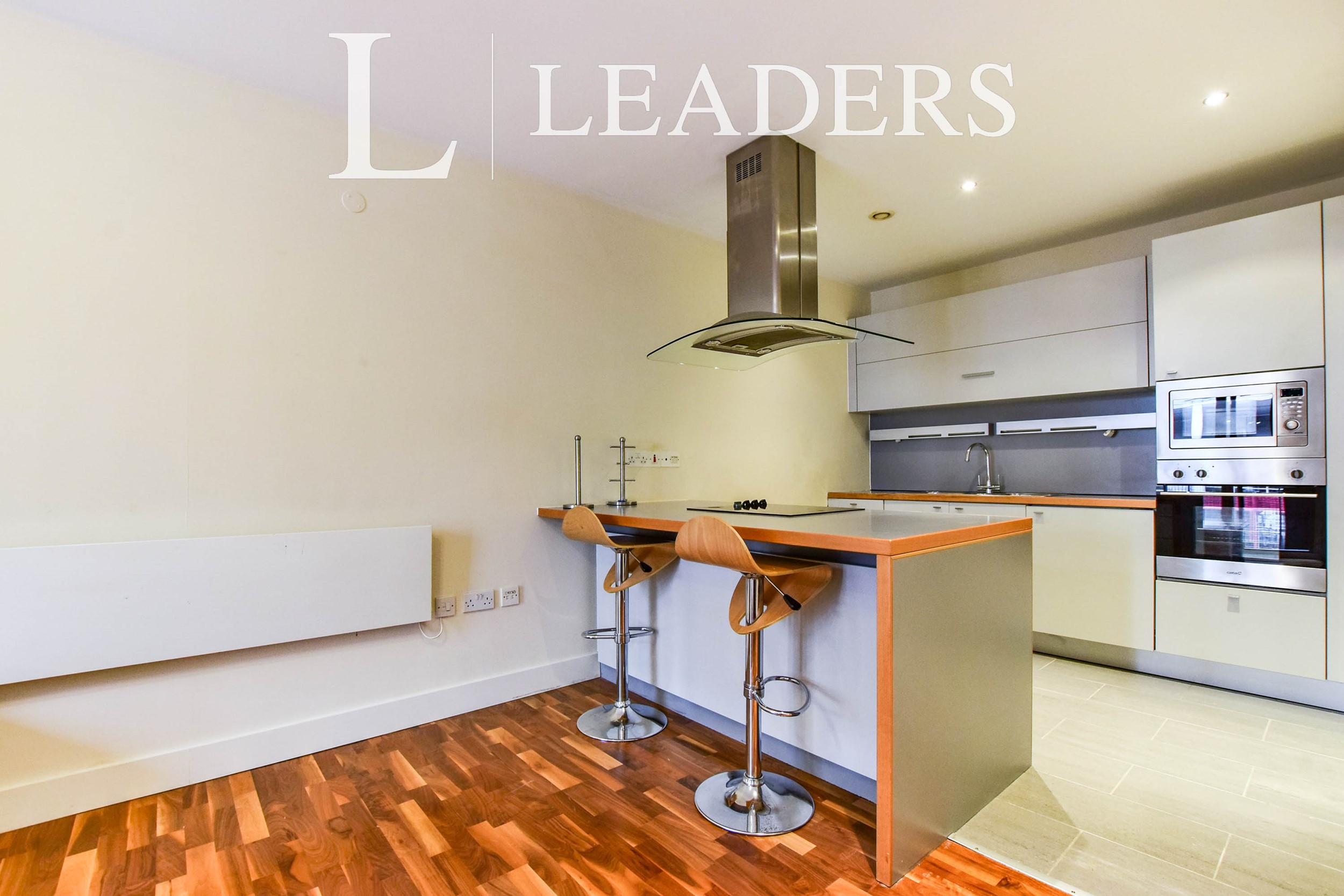 propertyP1354354