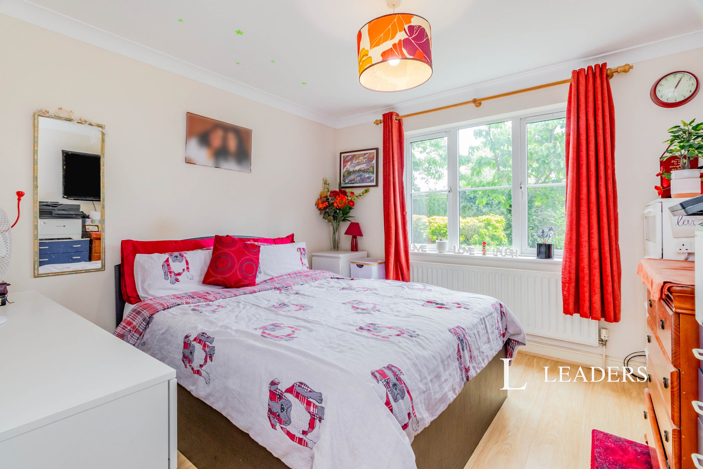 propertyP4666215
