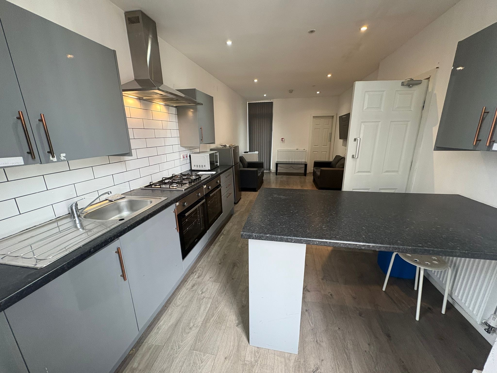 property-P382394-6