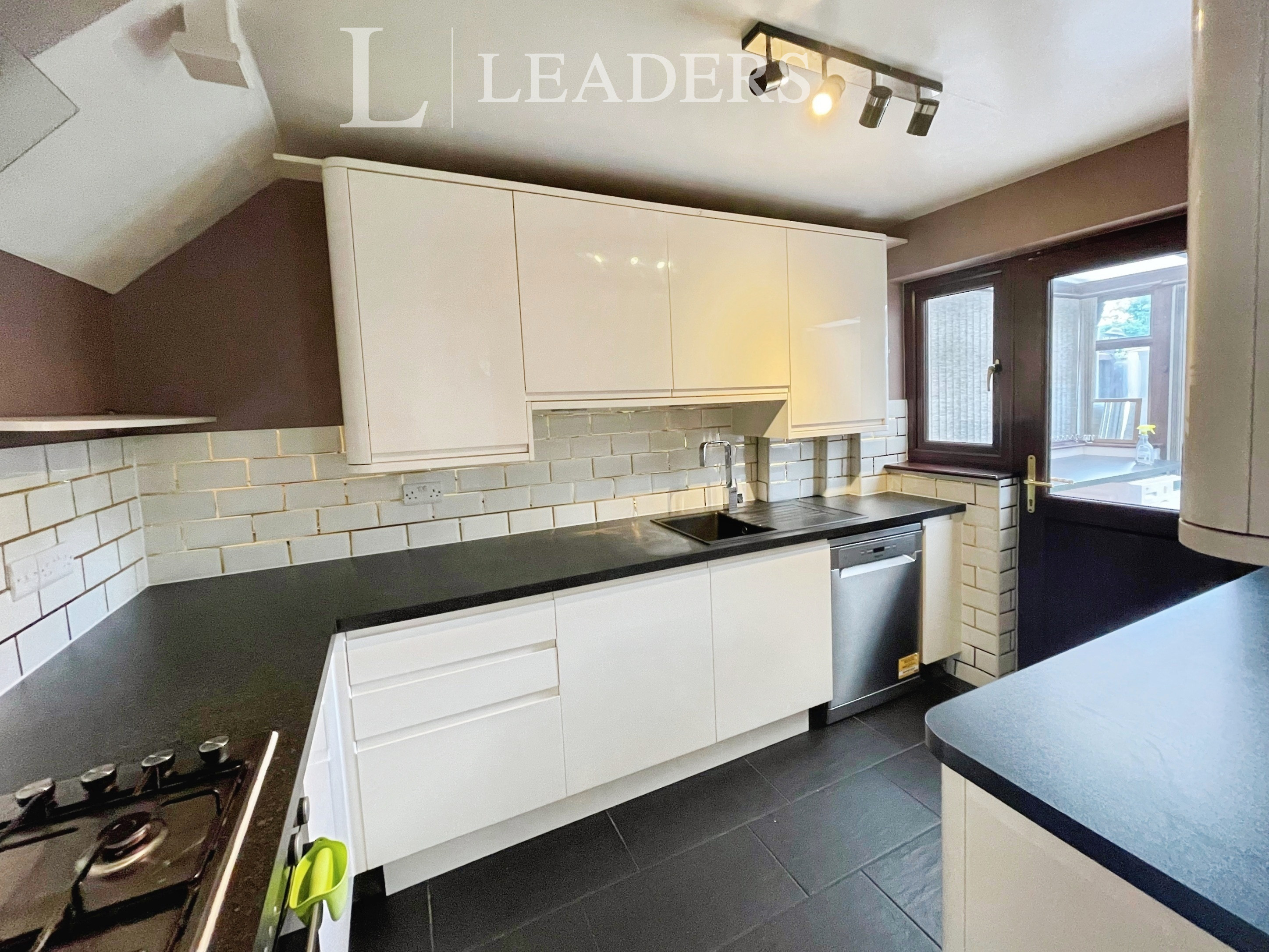 propertyP4681855