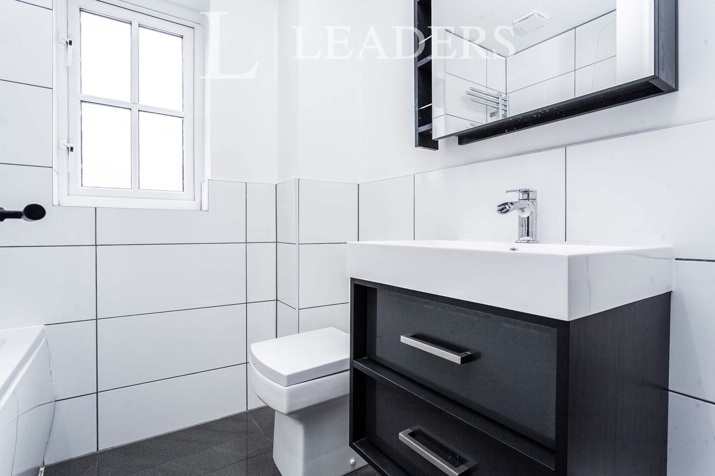 propertyP2597958