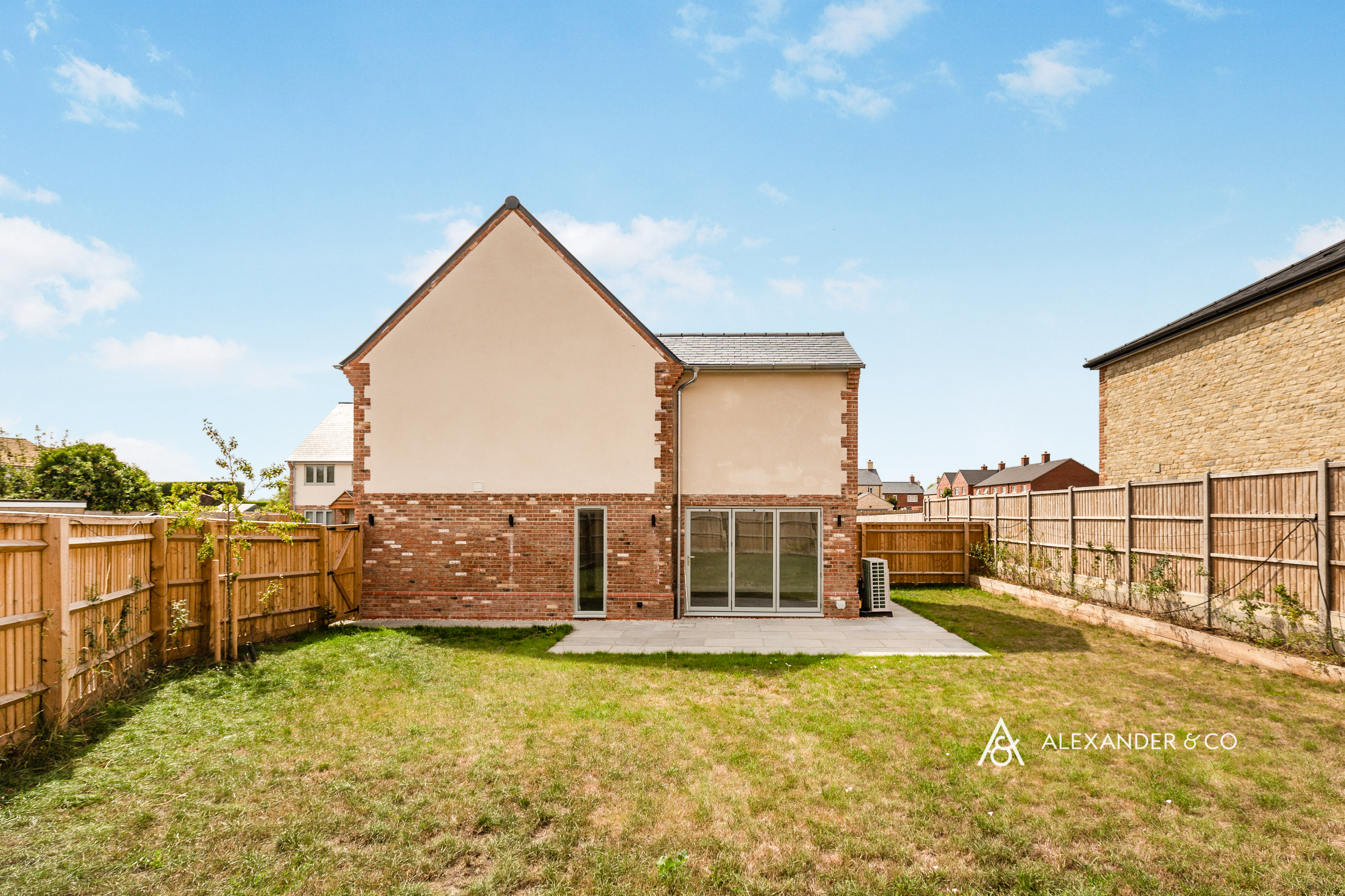 propertyP44510714