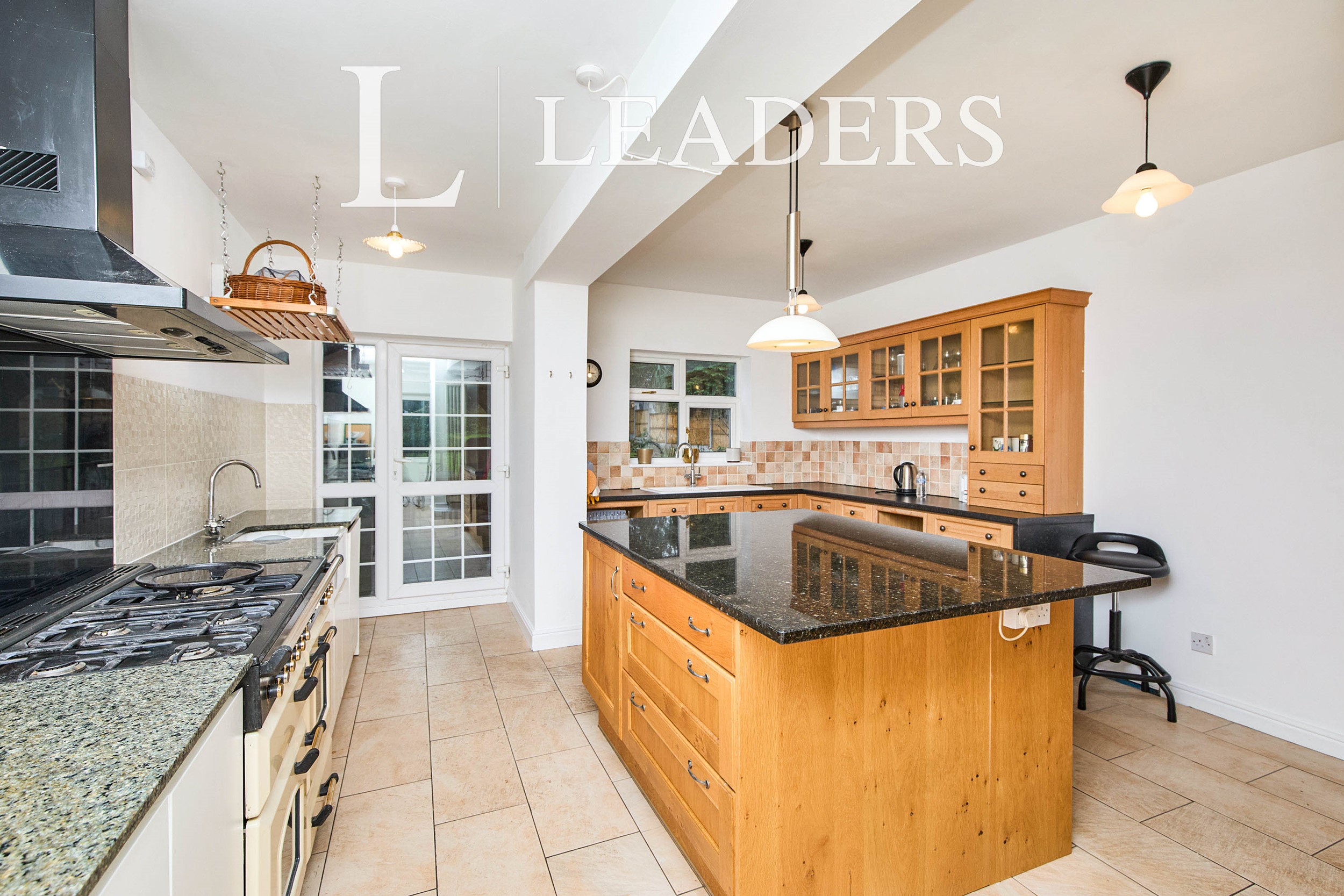 propertyP4372472