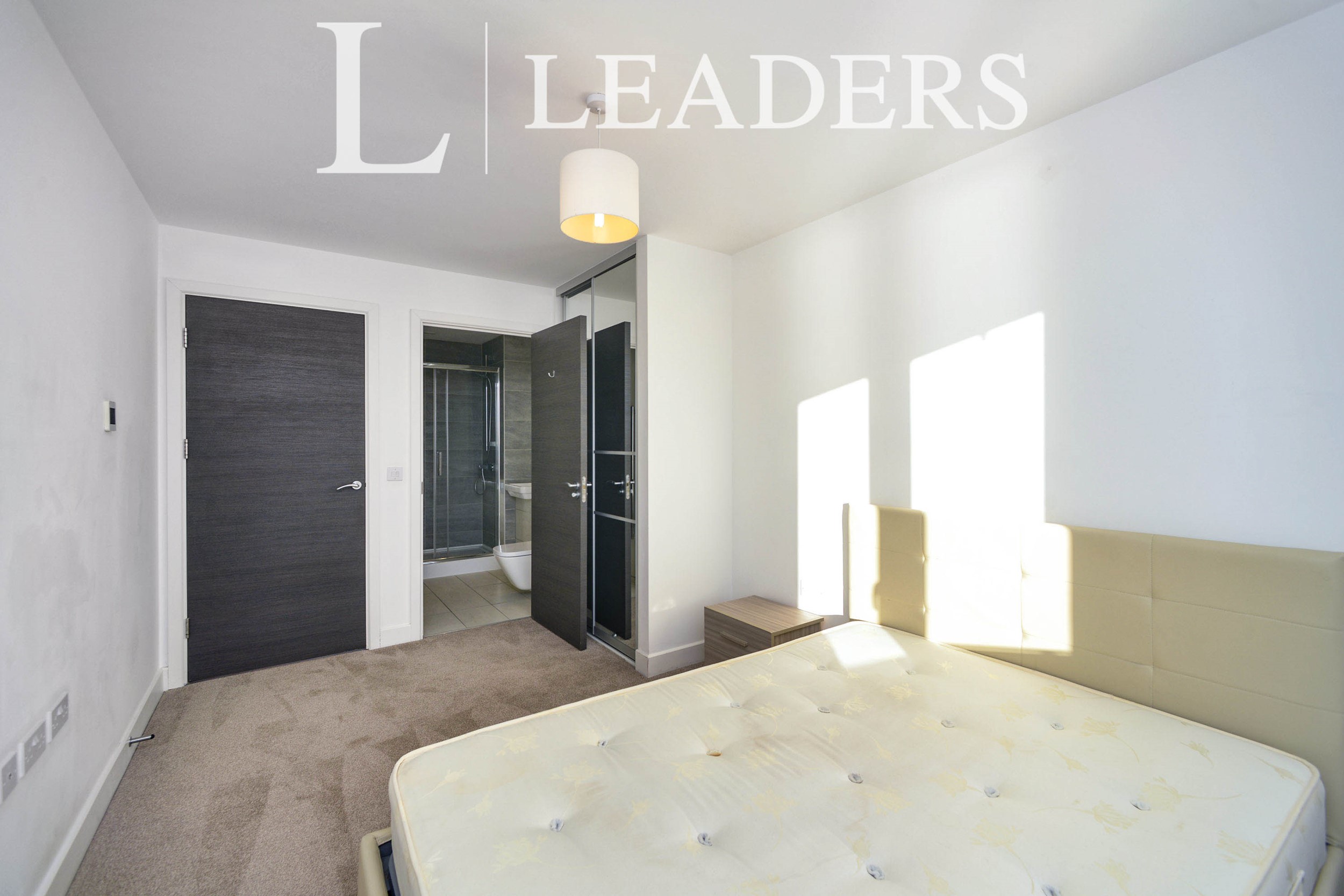 propertyP1251356