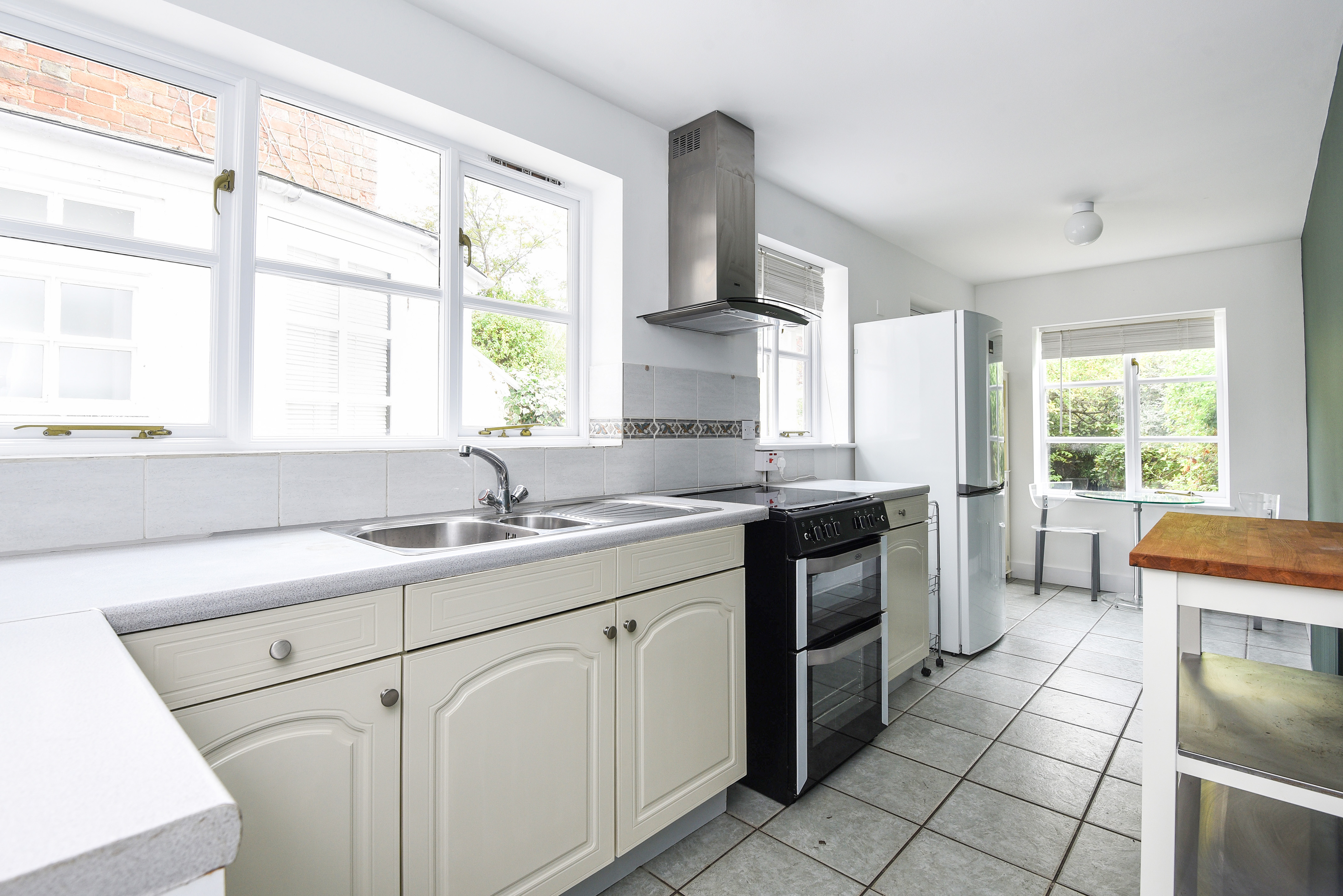propertyP2073733