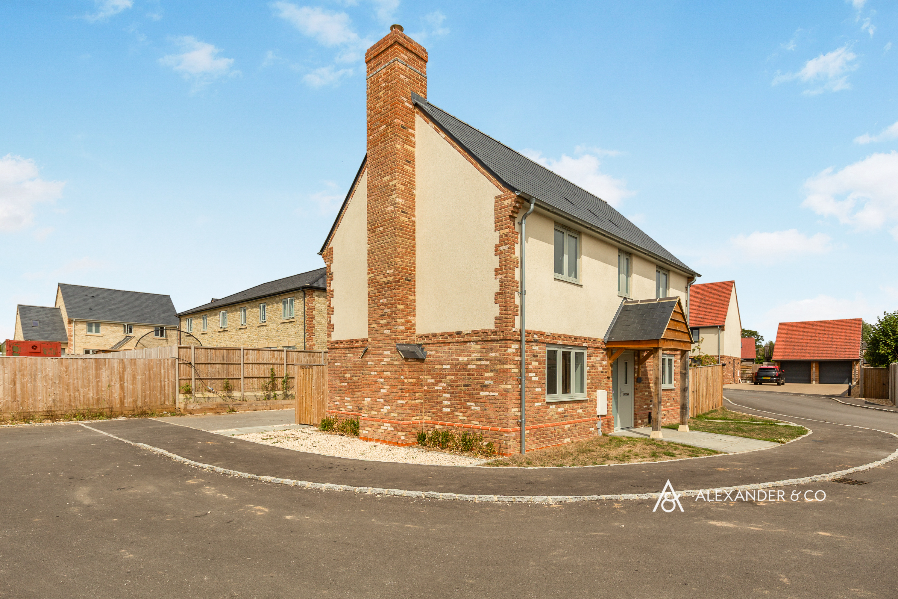 propertyP44510712