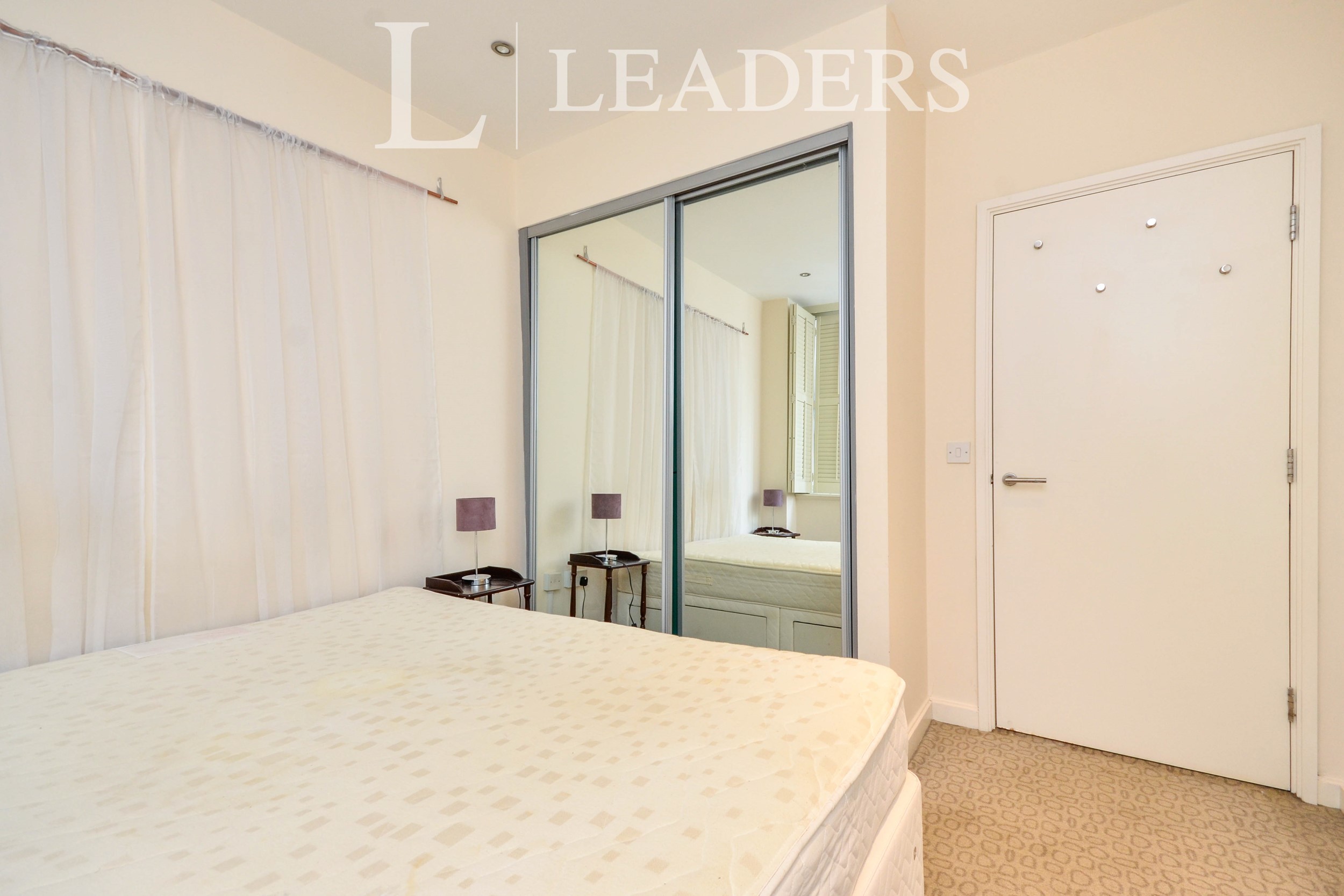 propertyP1354276