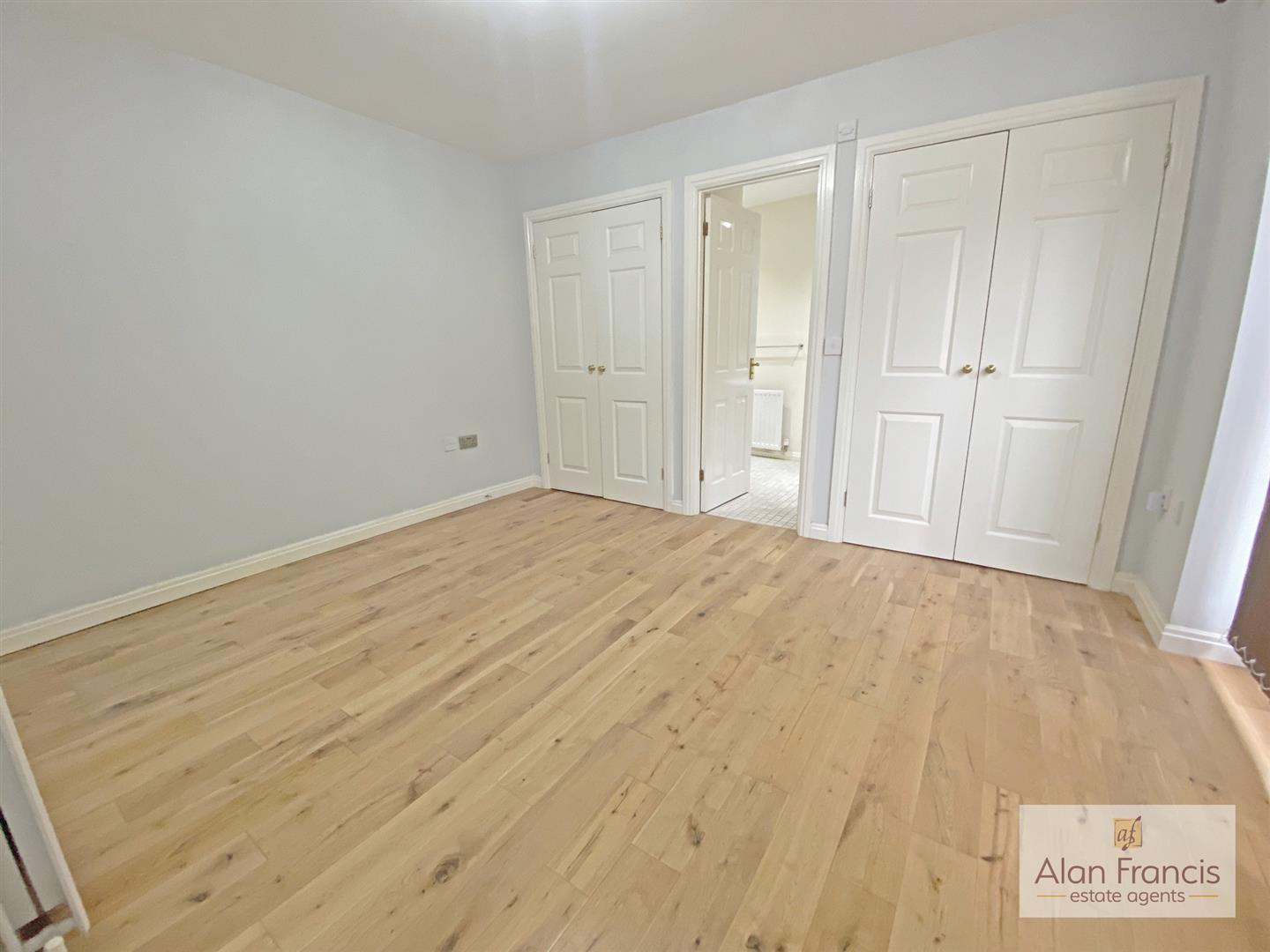 propertyP4235885