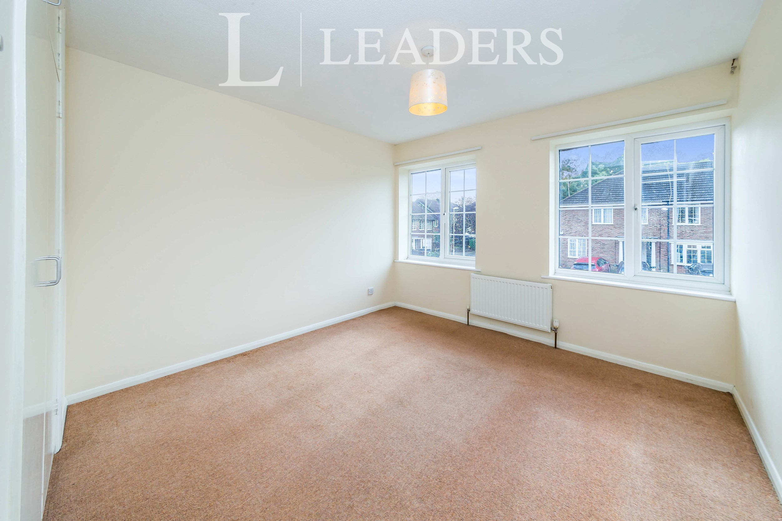 propertyP1094782