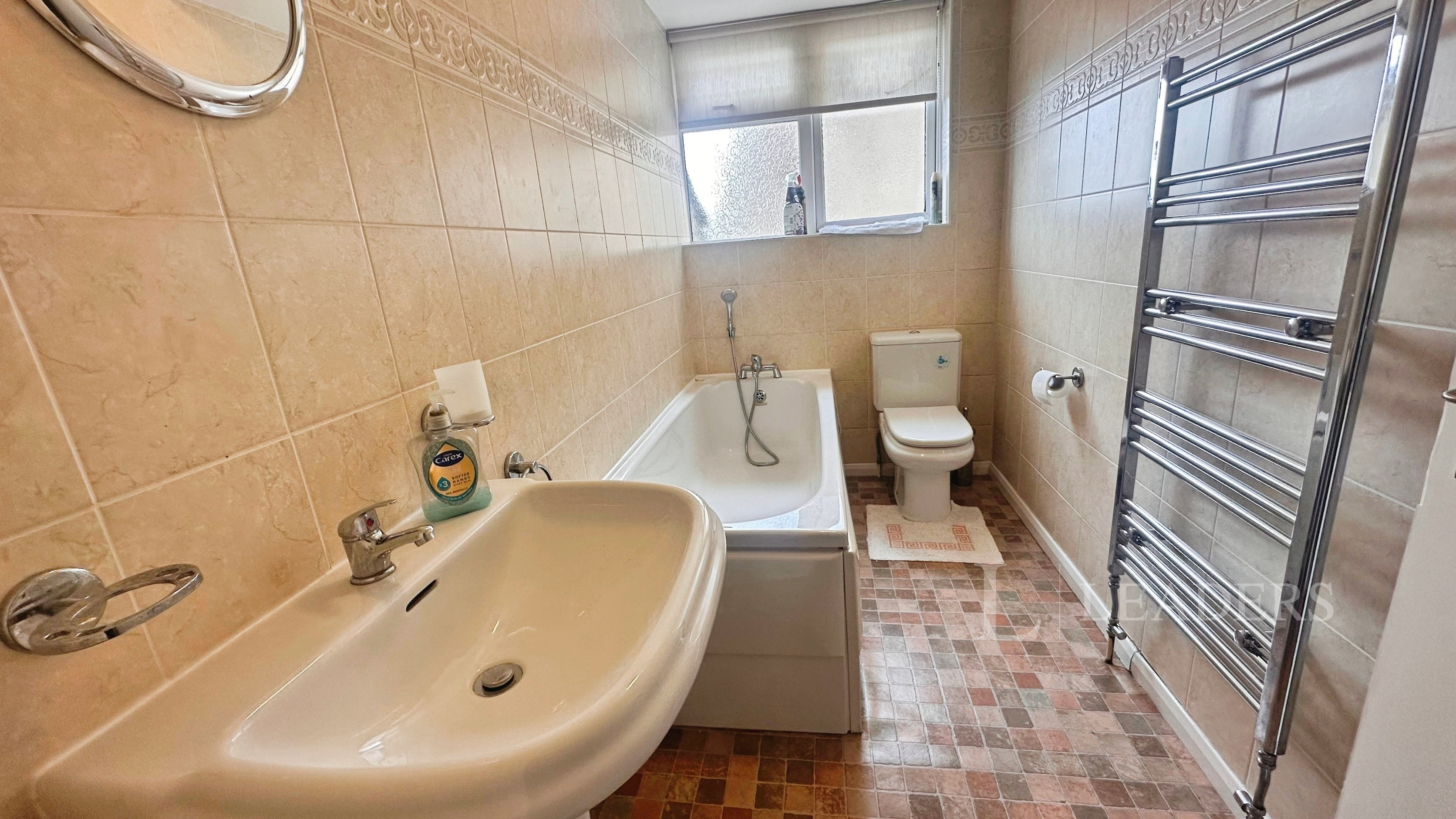 propertyP42971411